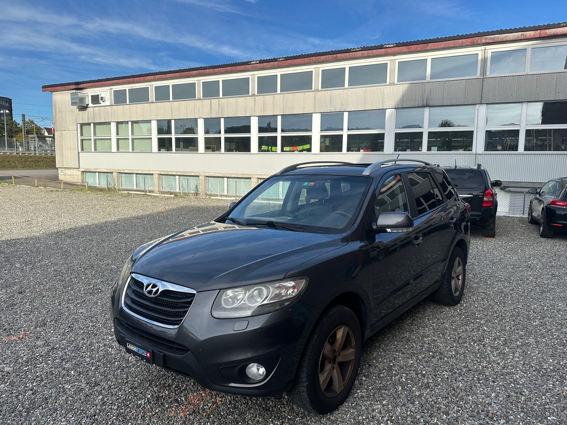 HYUNDAI Santa Fe 2.2 CRDI Style 4WD Automatic-image-2