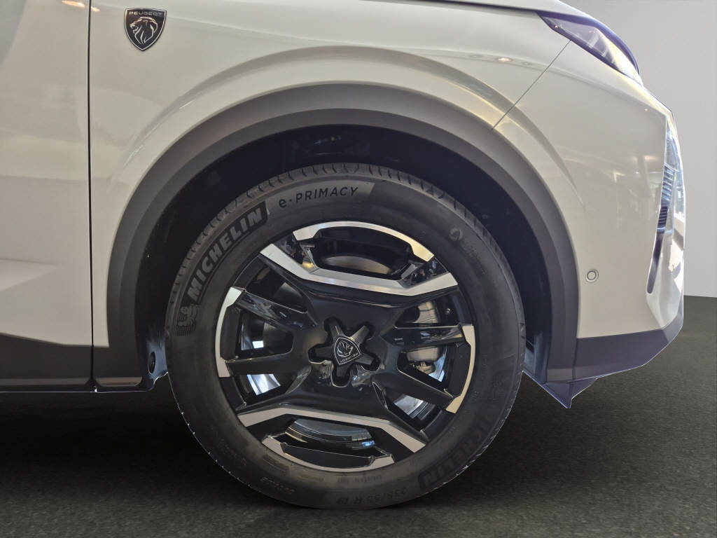 PEUGEOT 3008 1.6 Plug-in Hybrid GT-image-4