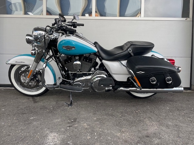 HARLEY-DAVIDSON FLHRC Road King Classic 103 ABS-image-2