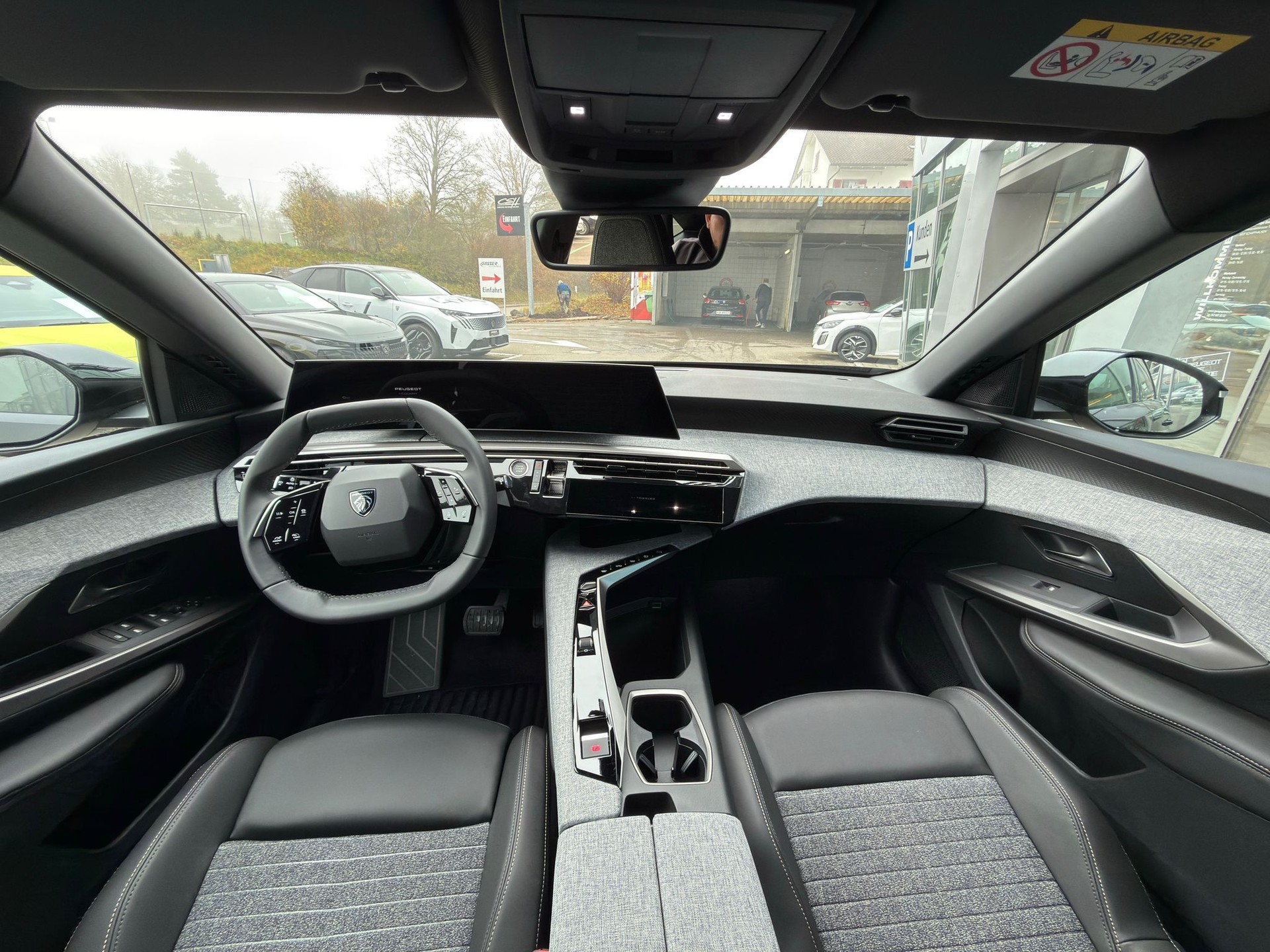 PEUGEOT 3008 145 e-DSC6 Hybrid Allure Premium-image-5