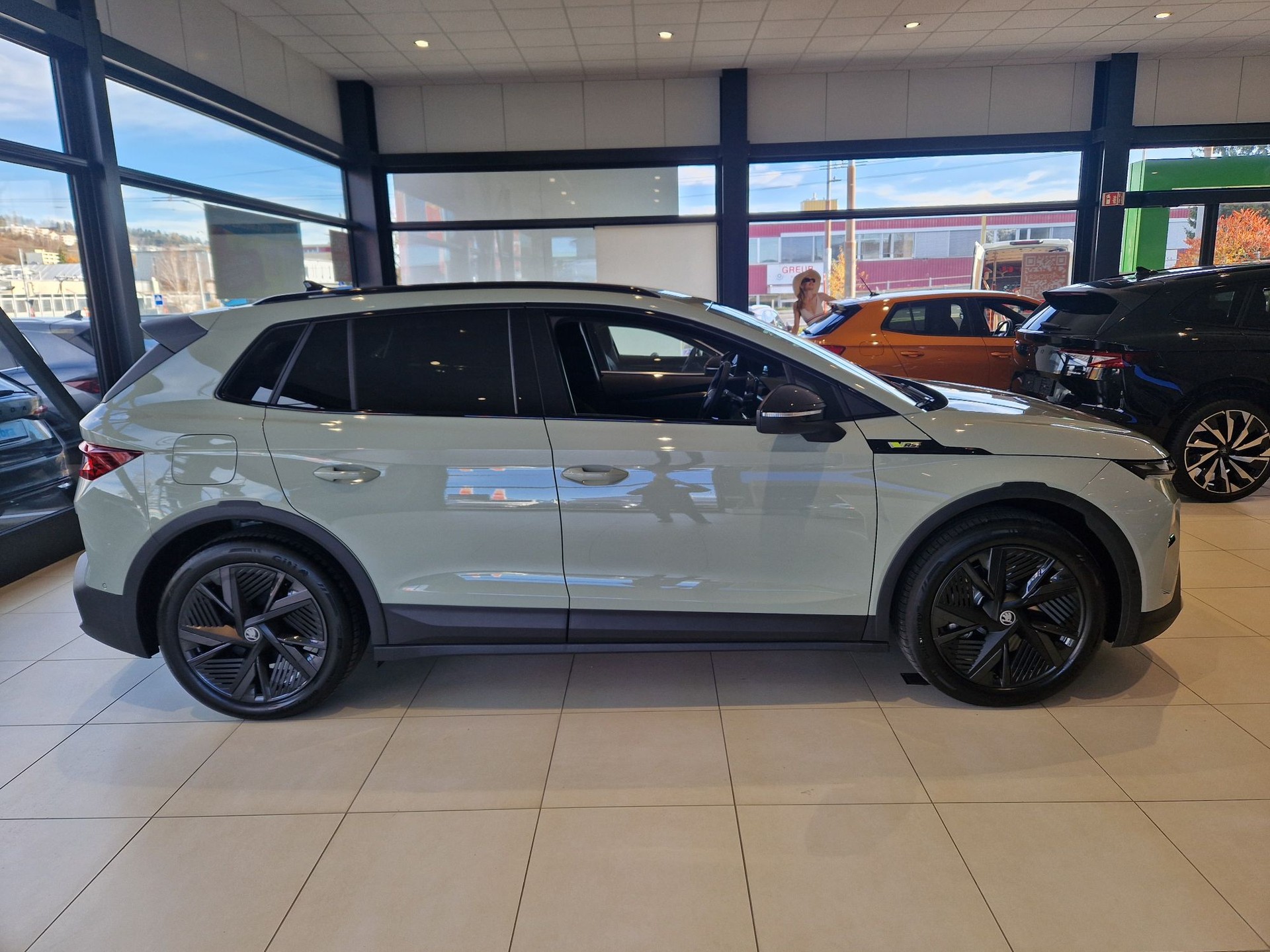 SKODA Elroq RS 4x4-image-2