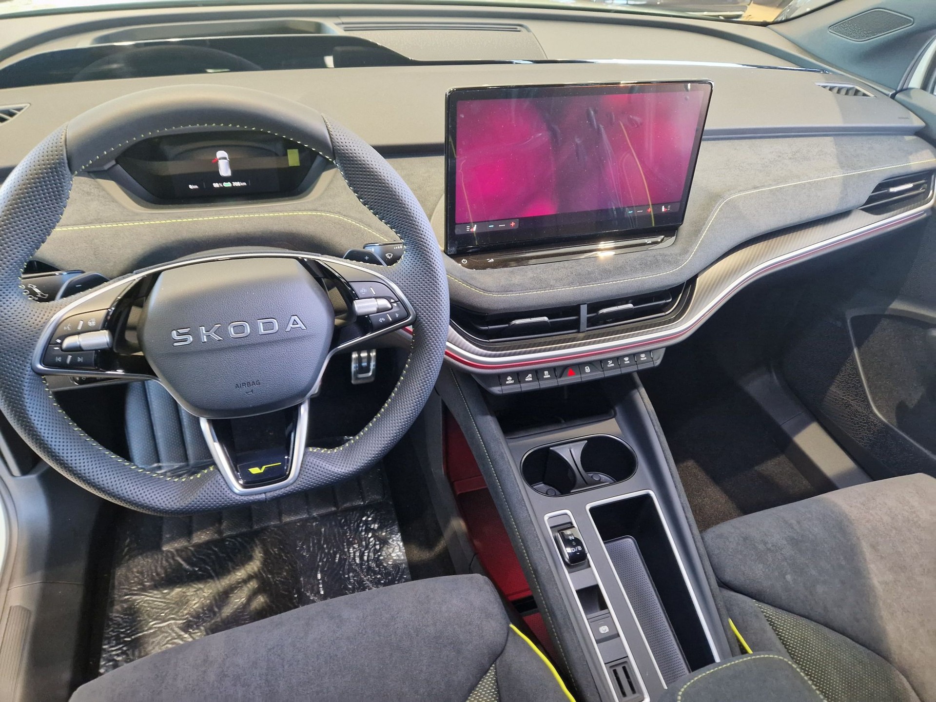 SKODA Elroq RS 4x4-image-7