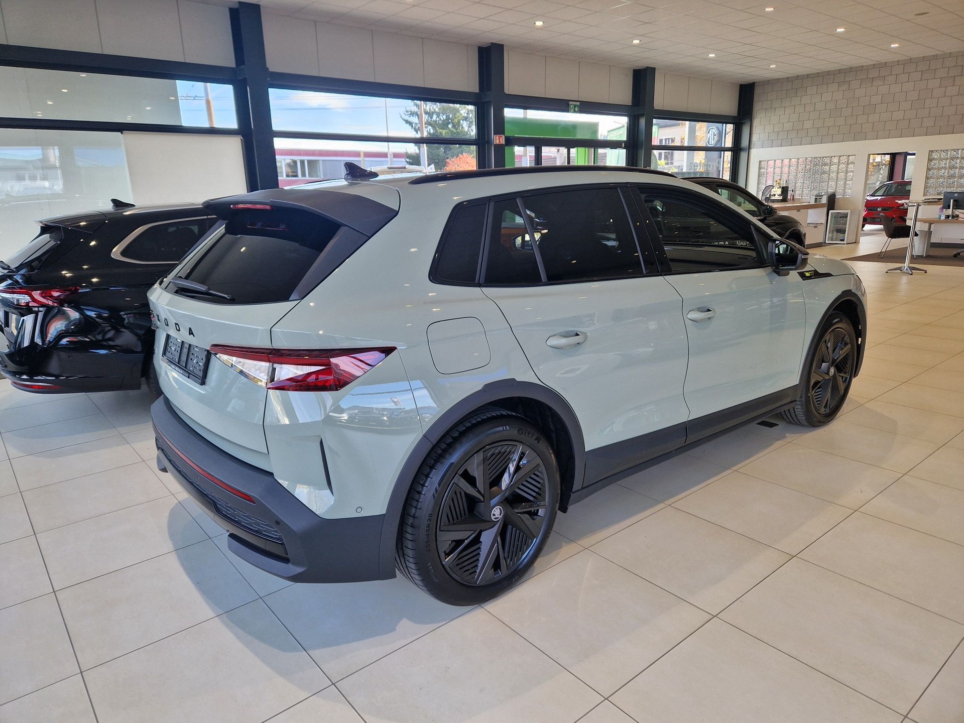SKODA Elroq RS 4x4-image-3