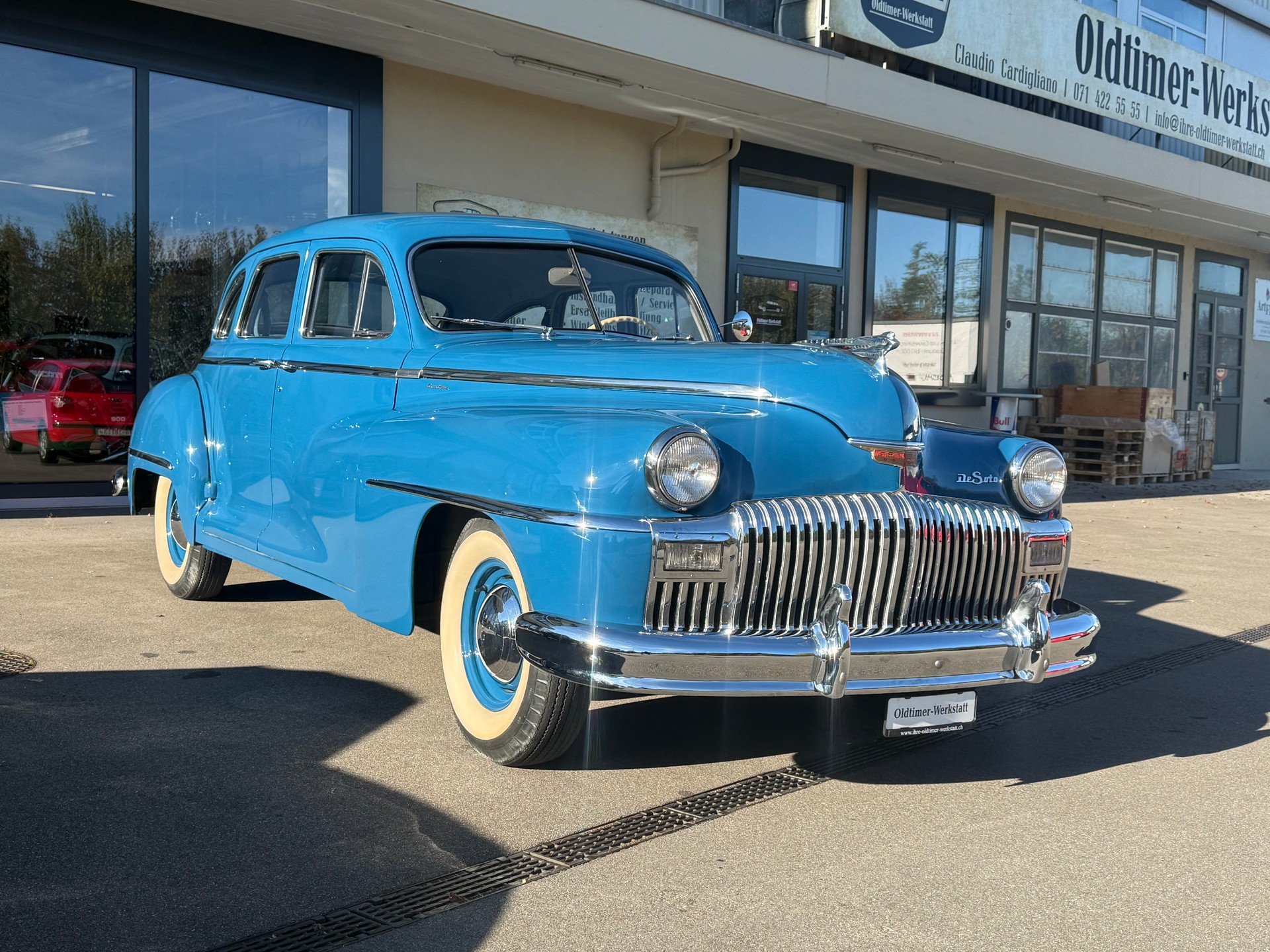 DESOTO Custom Sedan