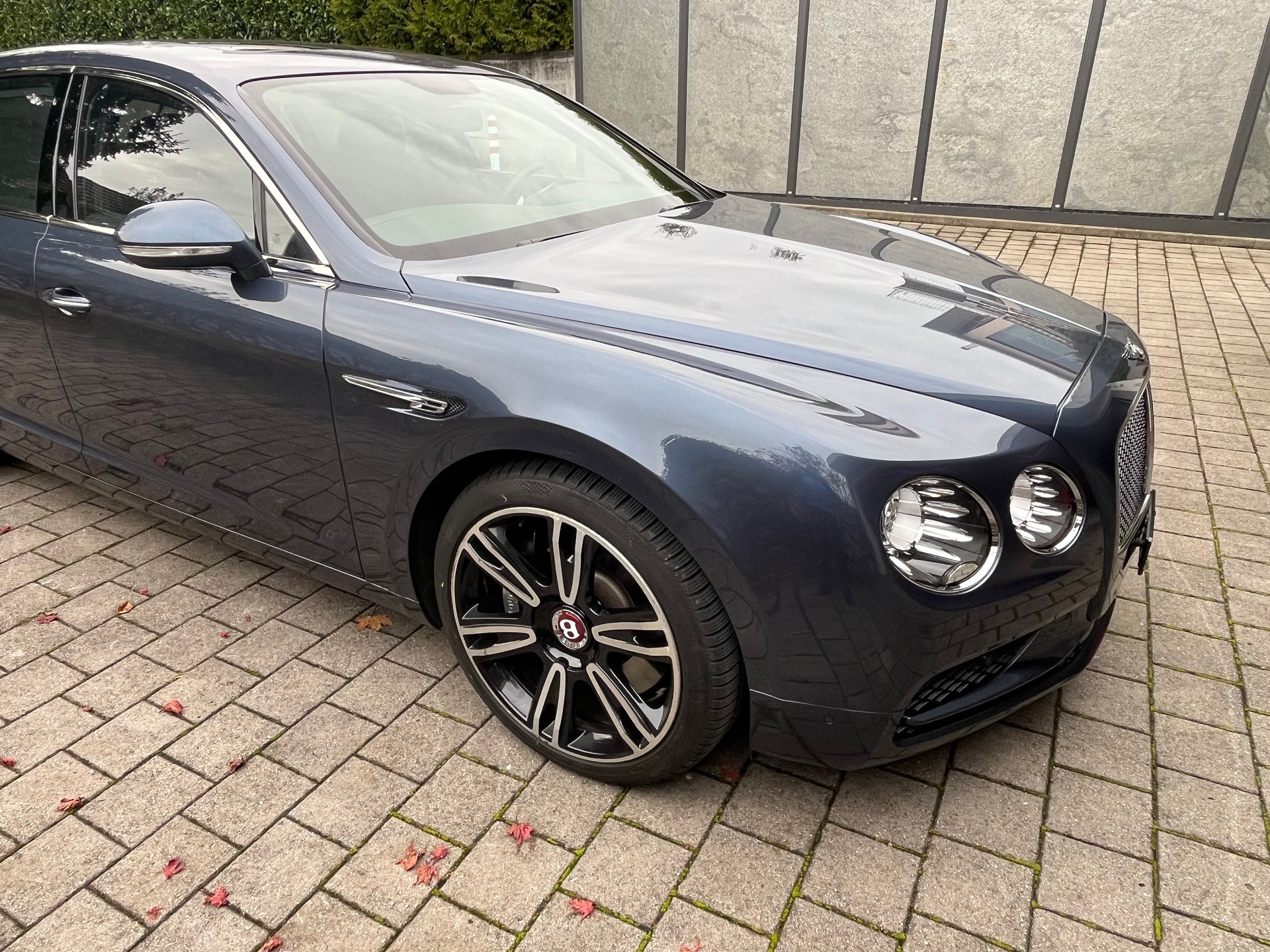 BENTLEY Flying Spur V8 S-image-3