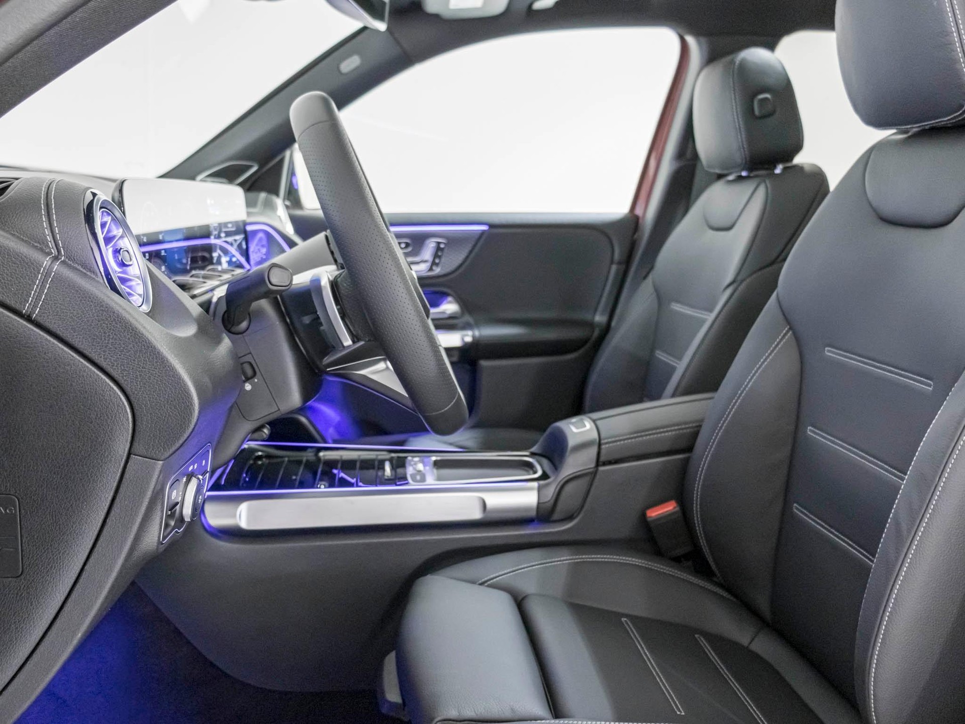 MERCEDES-BENZ GLB 250 4MATIC-image-6