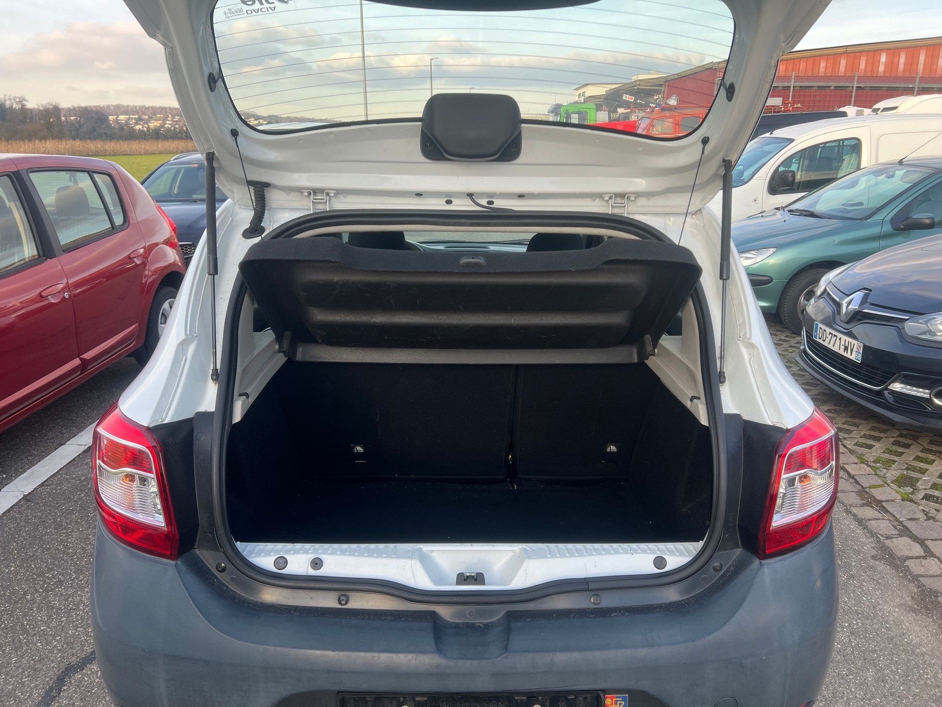 DACIA Sandero 1.2 Ambiance-image-6