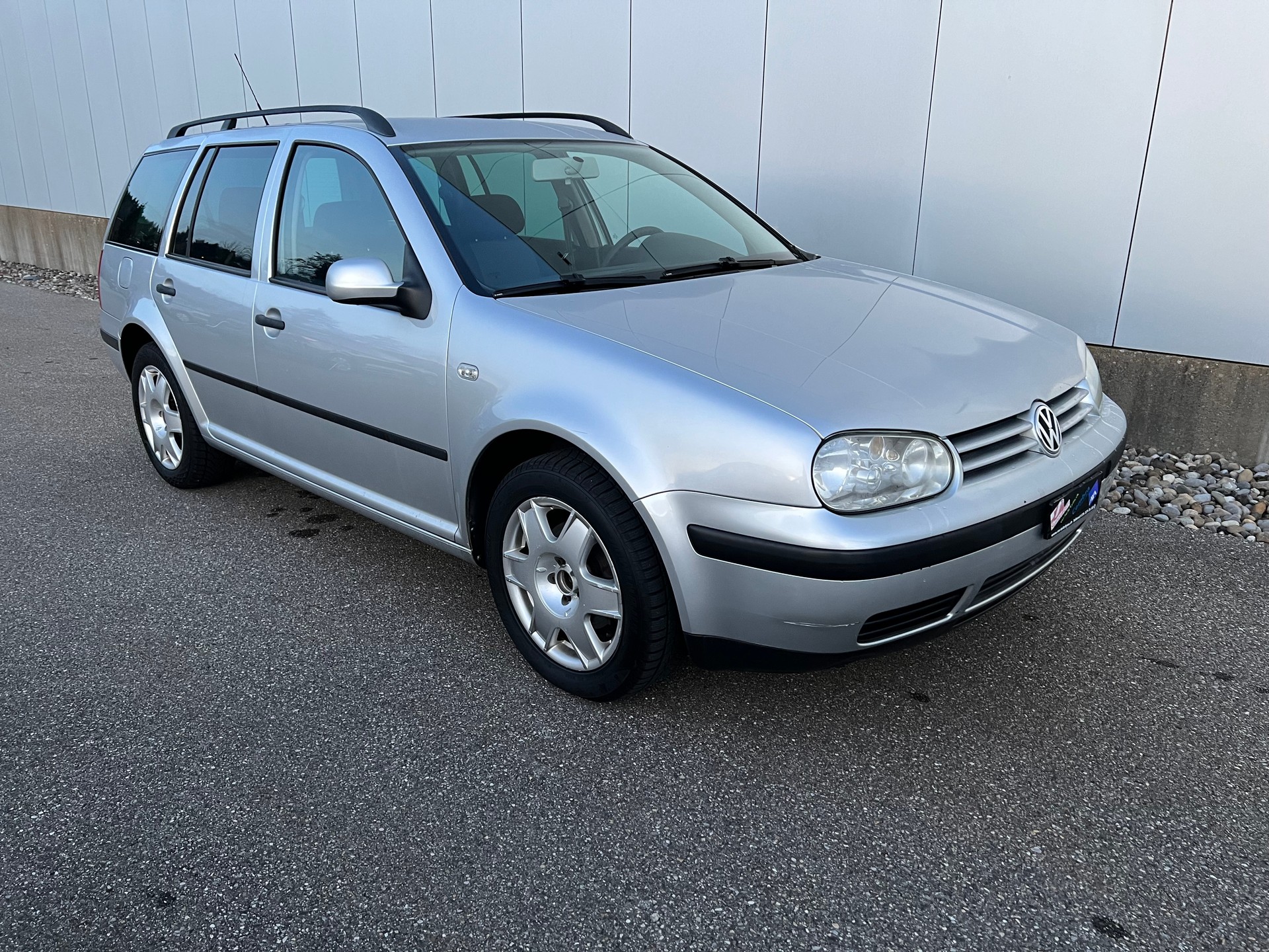 VW Golf Variant 1.6 Ocean Automatic-image-1