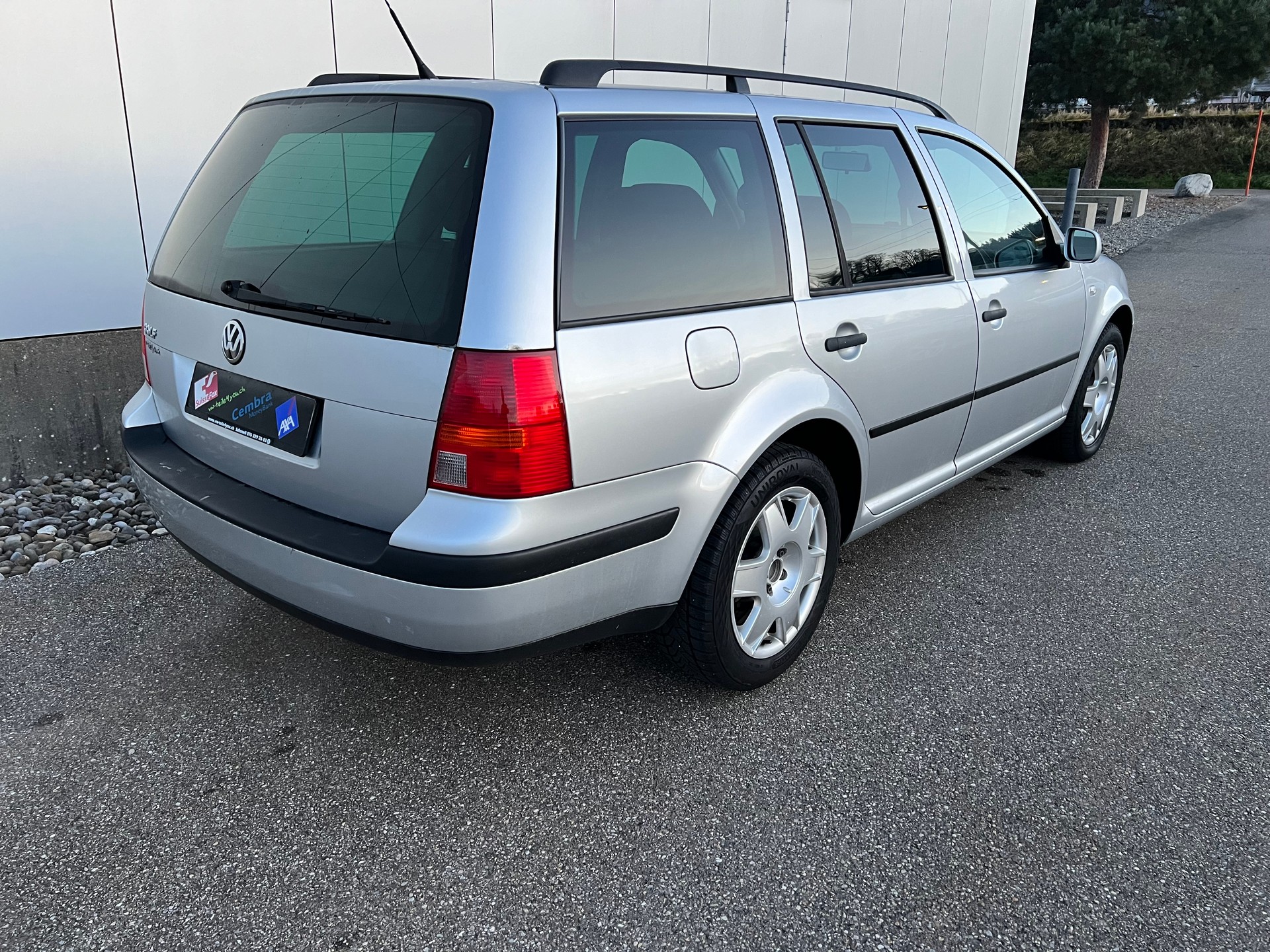 VW Golf Variant 1.6 Ocean Automatic-image-3
