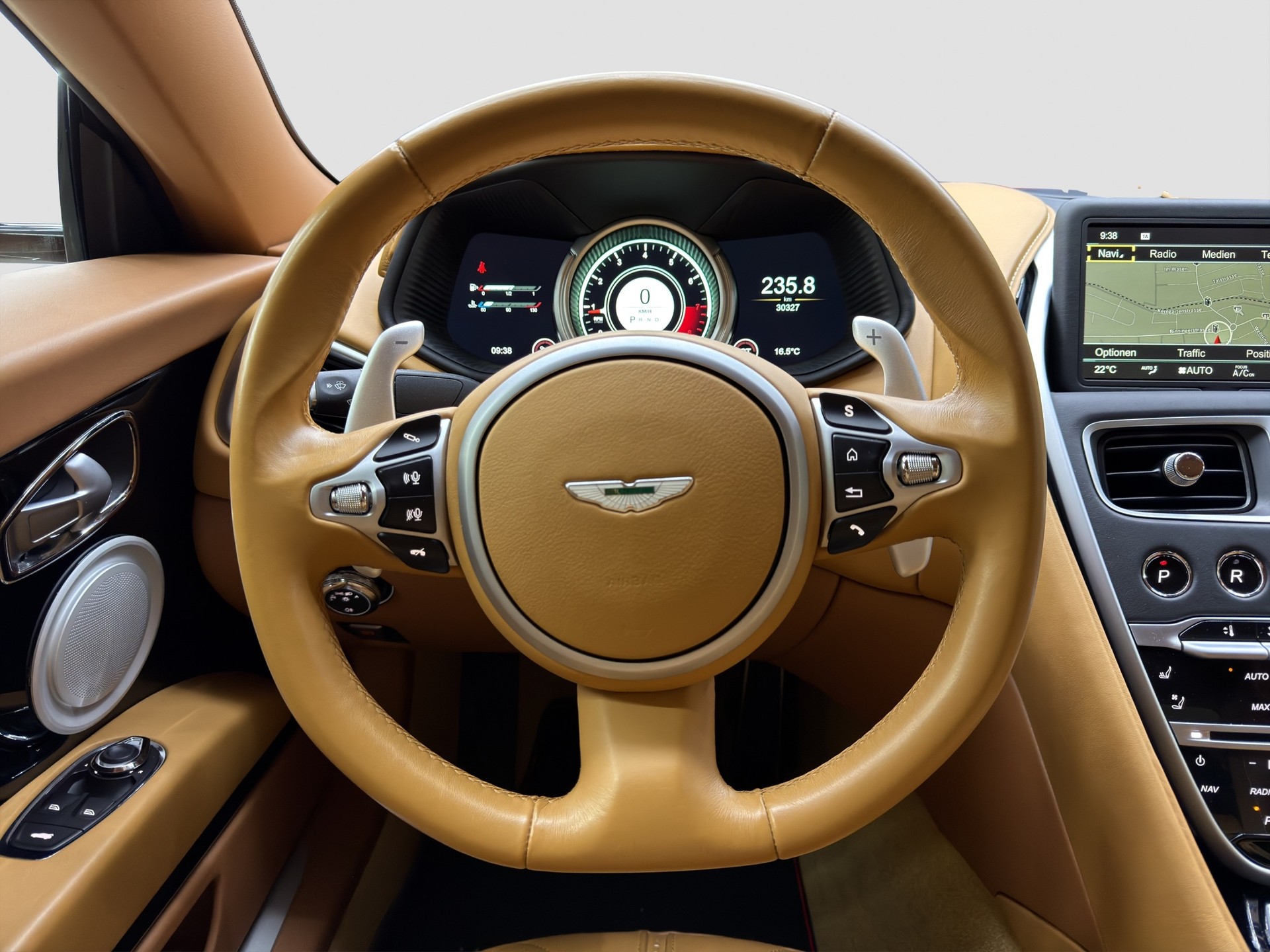 ASTON MARTIN DB11 V12 Launch Edition Touchtronic 3-image-7