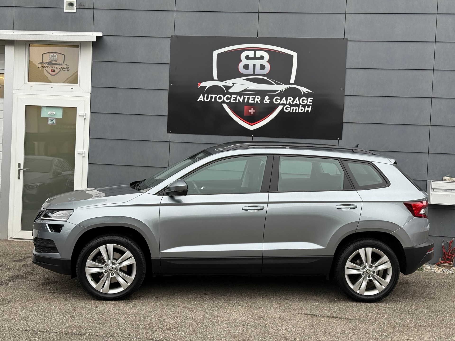 SKODA Karoq 2.0 TDI CR Style 4x4 DSG ** MFK 28.01.2026**-image-4