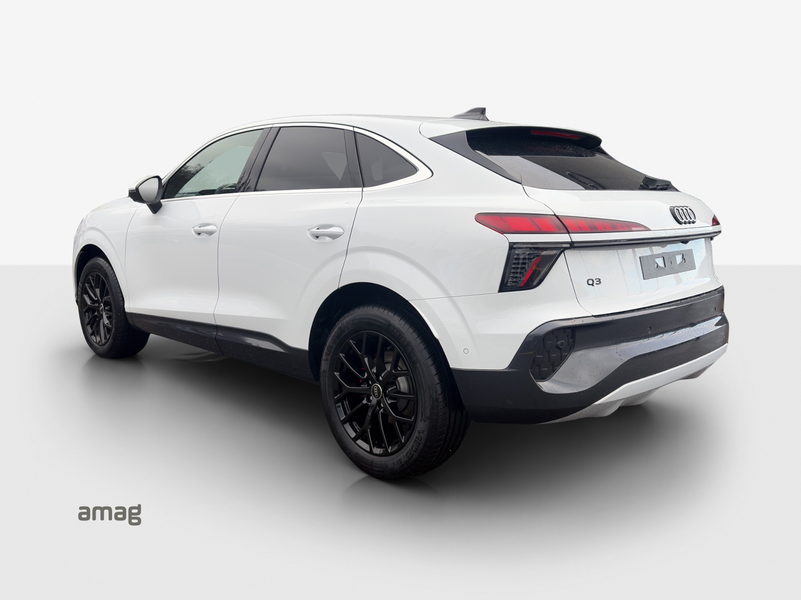 AUDI Q3 Sportback 110 kW TFSI S tronic-showroom-element-2