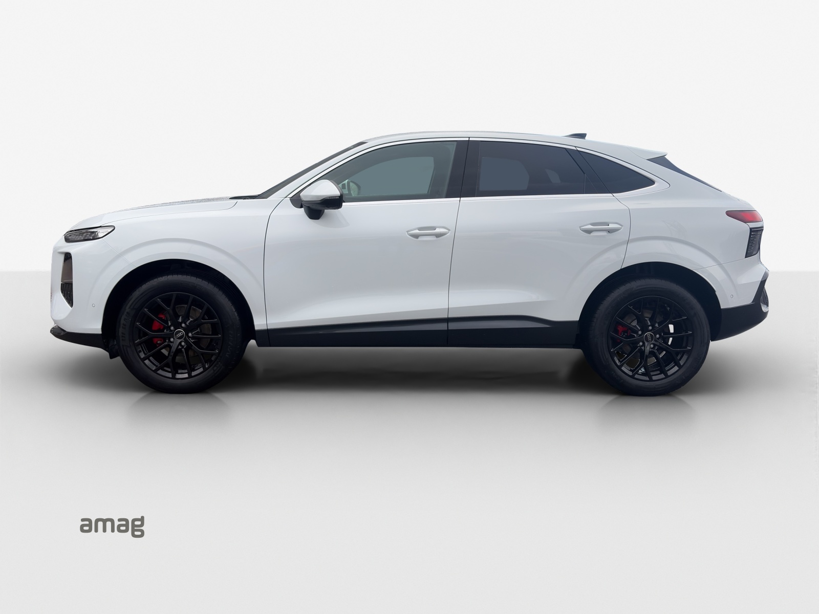 AUDI Q3 Sportback 110 kW TFSI S tronic-showroom-element-1