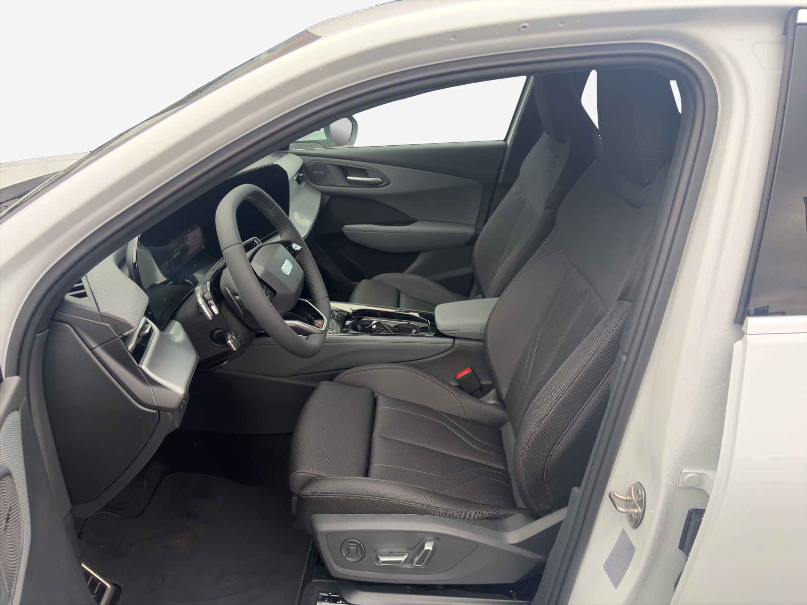AUDI Q3 Sportback 110 kW TFSI S tronic-image-7