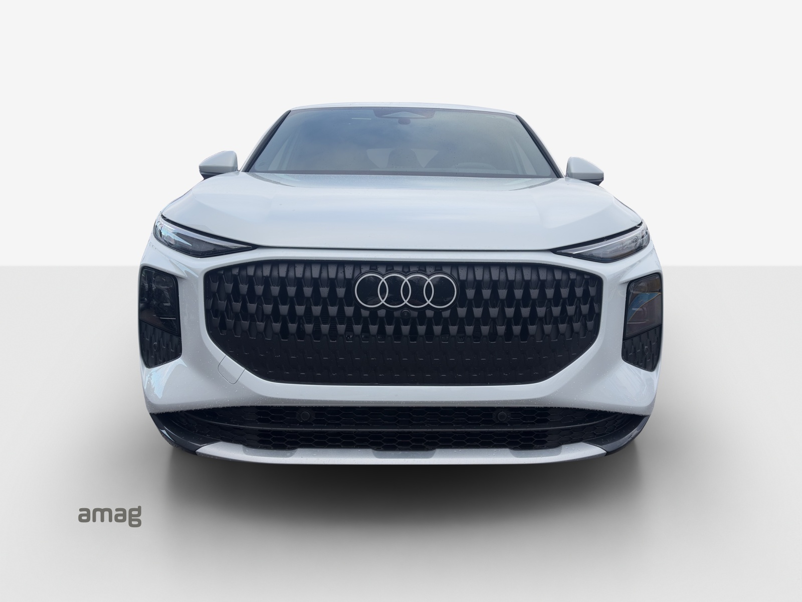 AUDI Q3 Sportback 110 kW TFSI S tronic-image-6