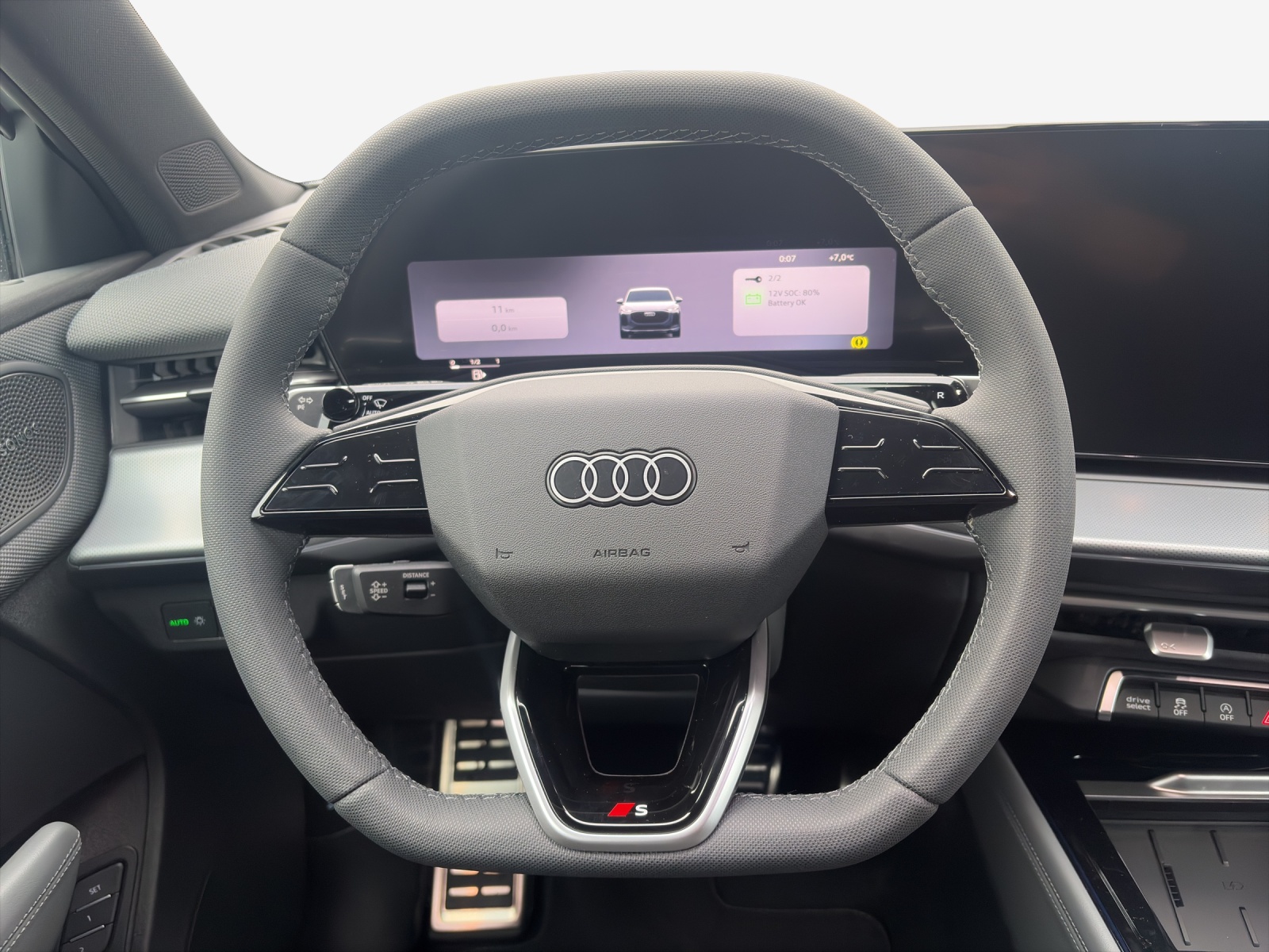 AUDI Q3 Sportback 110 kW TFSI S tronic-image-9