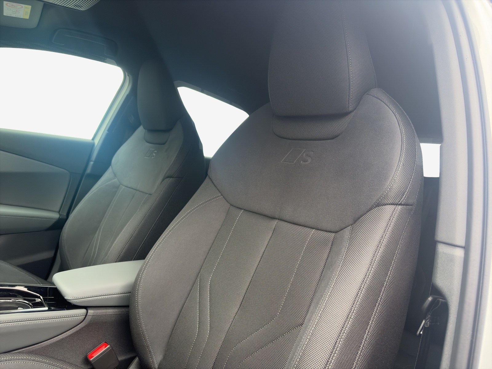 AUDI Q3 Sportback 110 kW TFSI S tronic-image-14