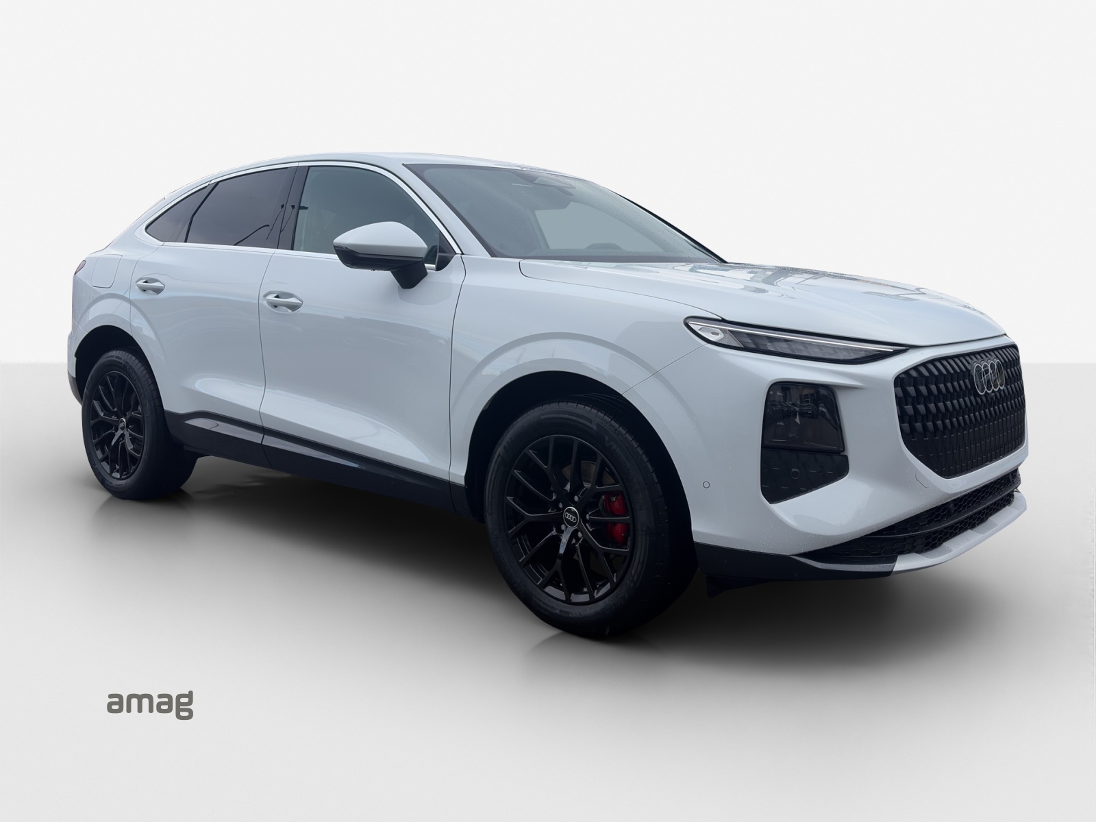 AUDI Q3 Sportback 110 kW TFSI S tronic-image-5