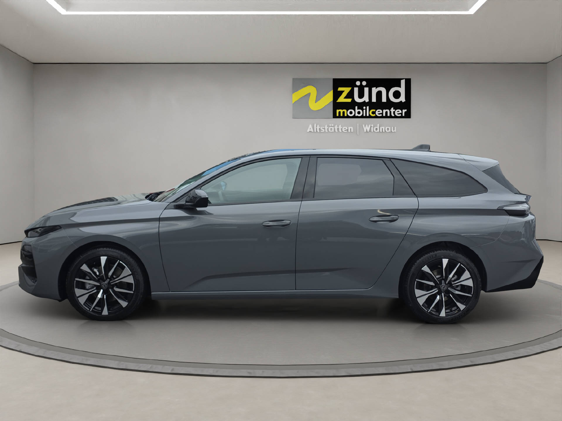 PEUGEOT 308 SW 1.2 Hybrid Allure-image-1