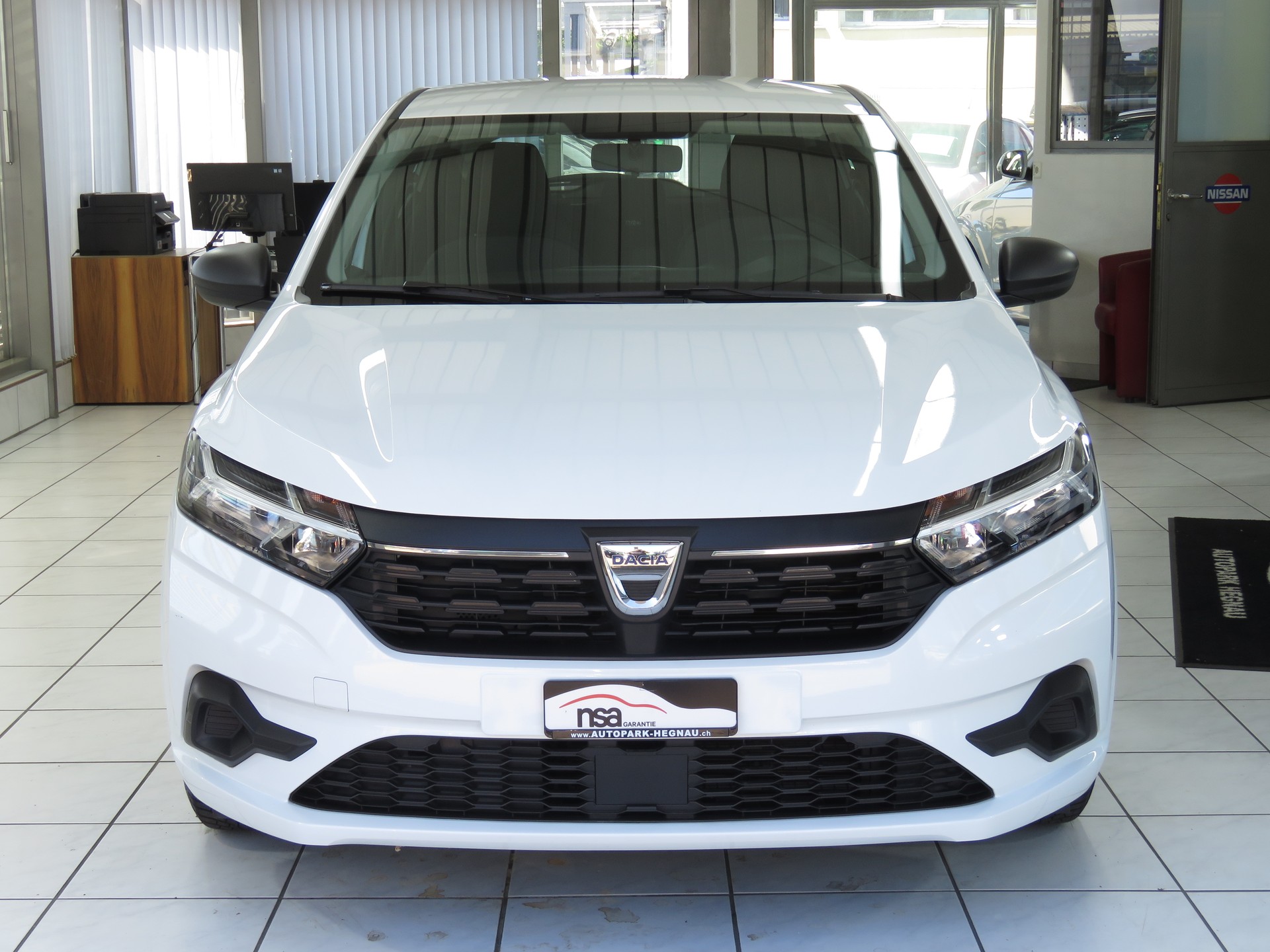DACIA Sandero SCe 65 Essential-image-1