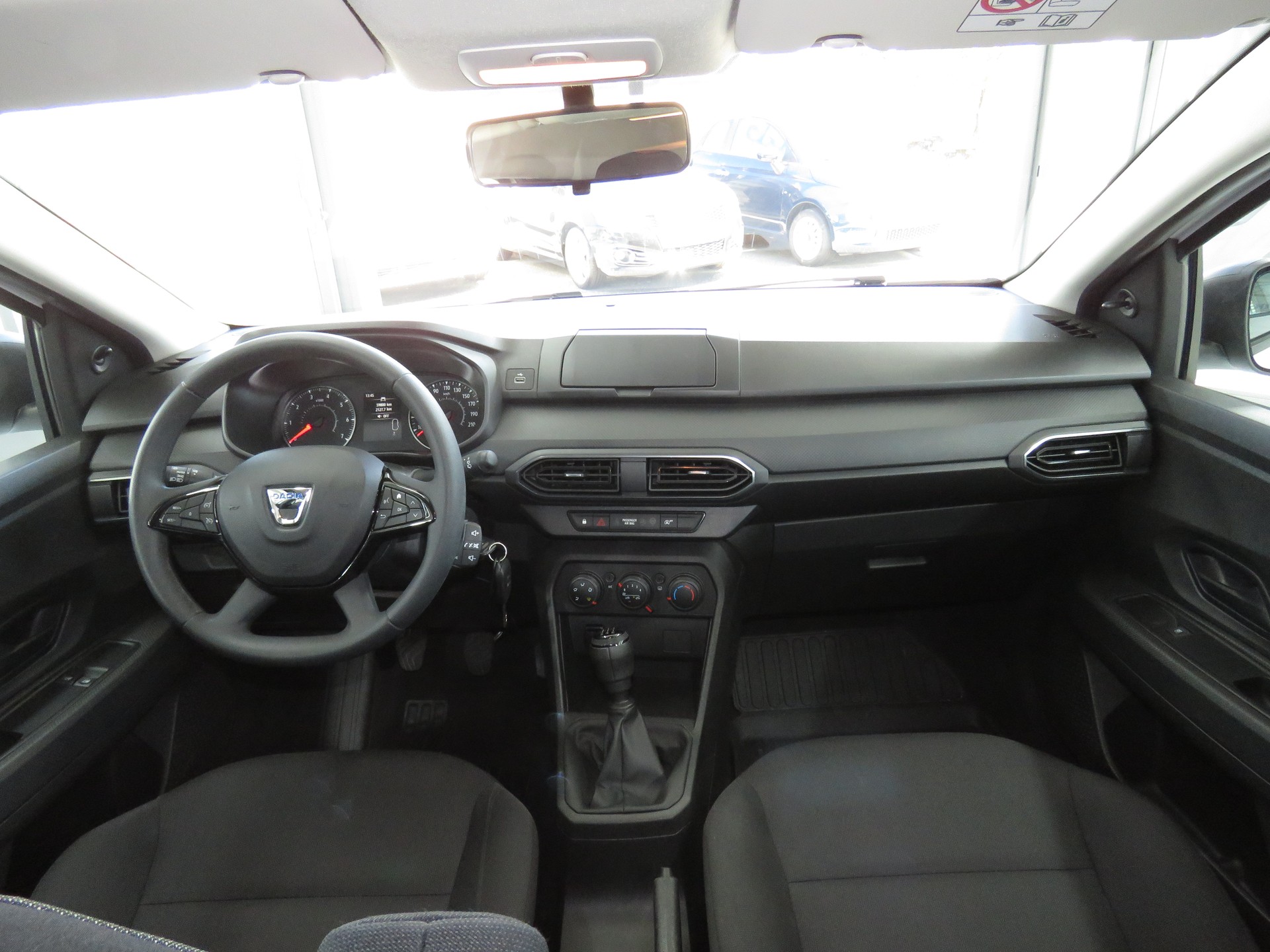 DACIA Sandero SCe 65 Essential-image-13