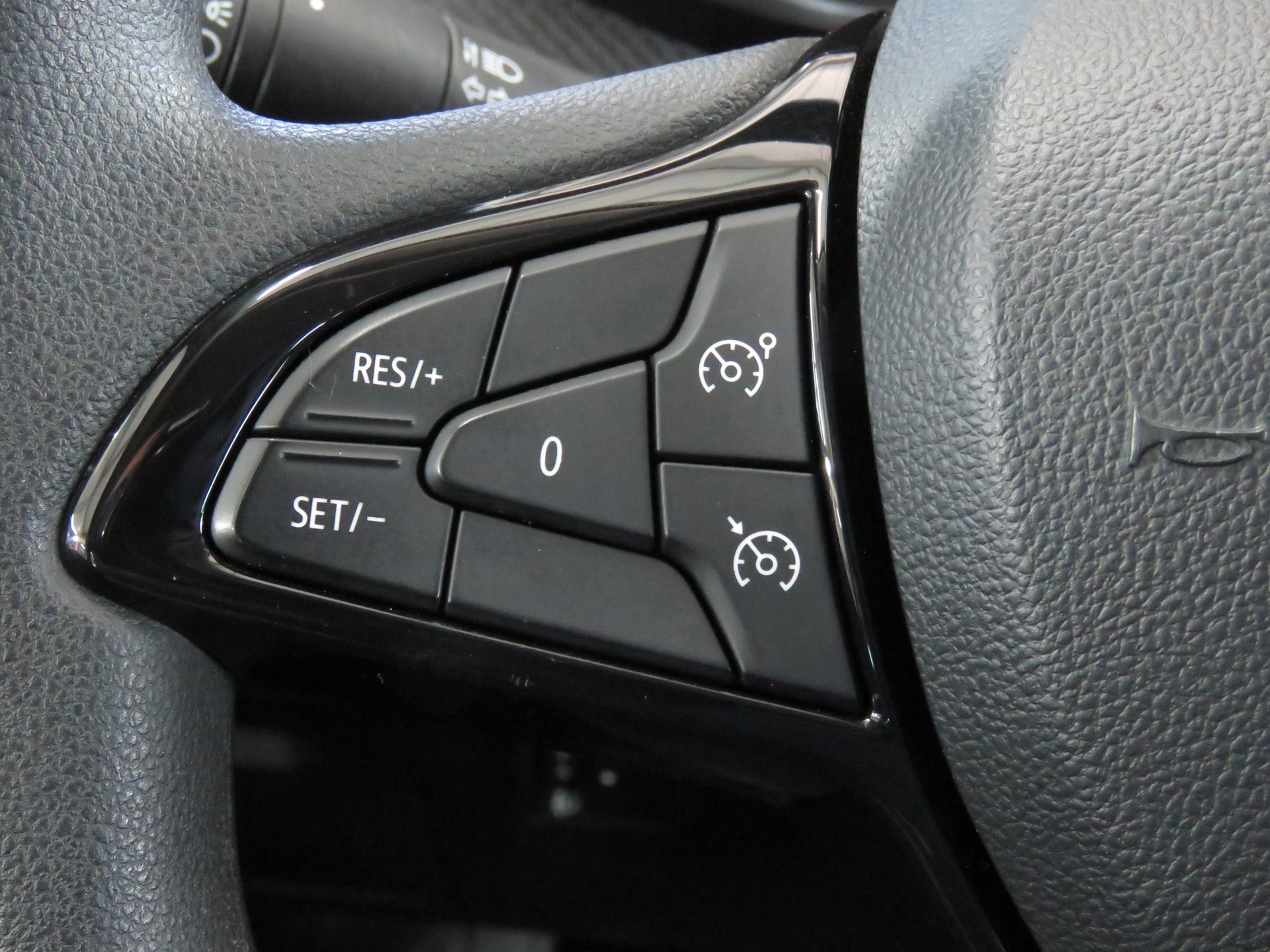 DACIA Sandero SCe 65 Essential-image-18
