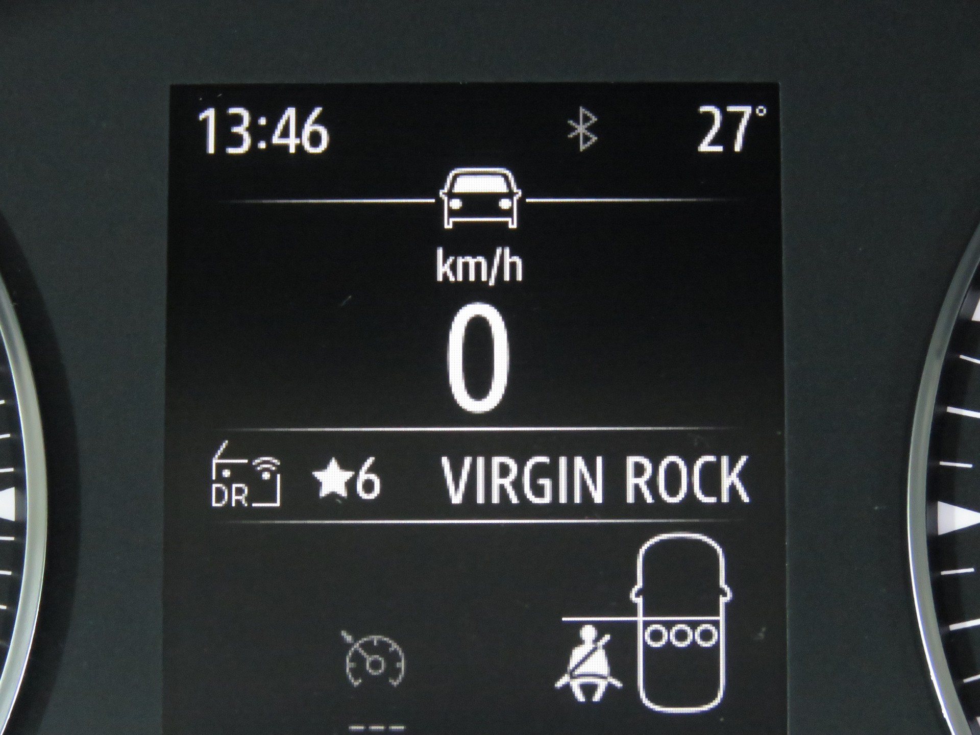DACIA Sandero SCe 65 Essential-image-16