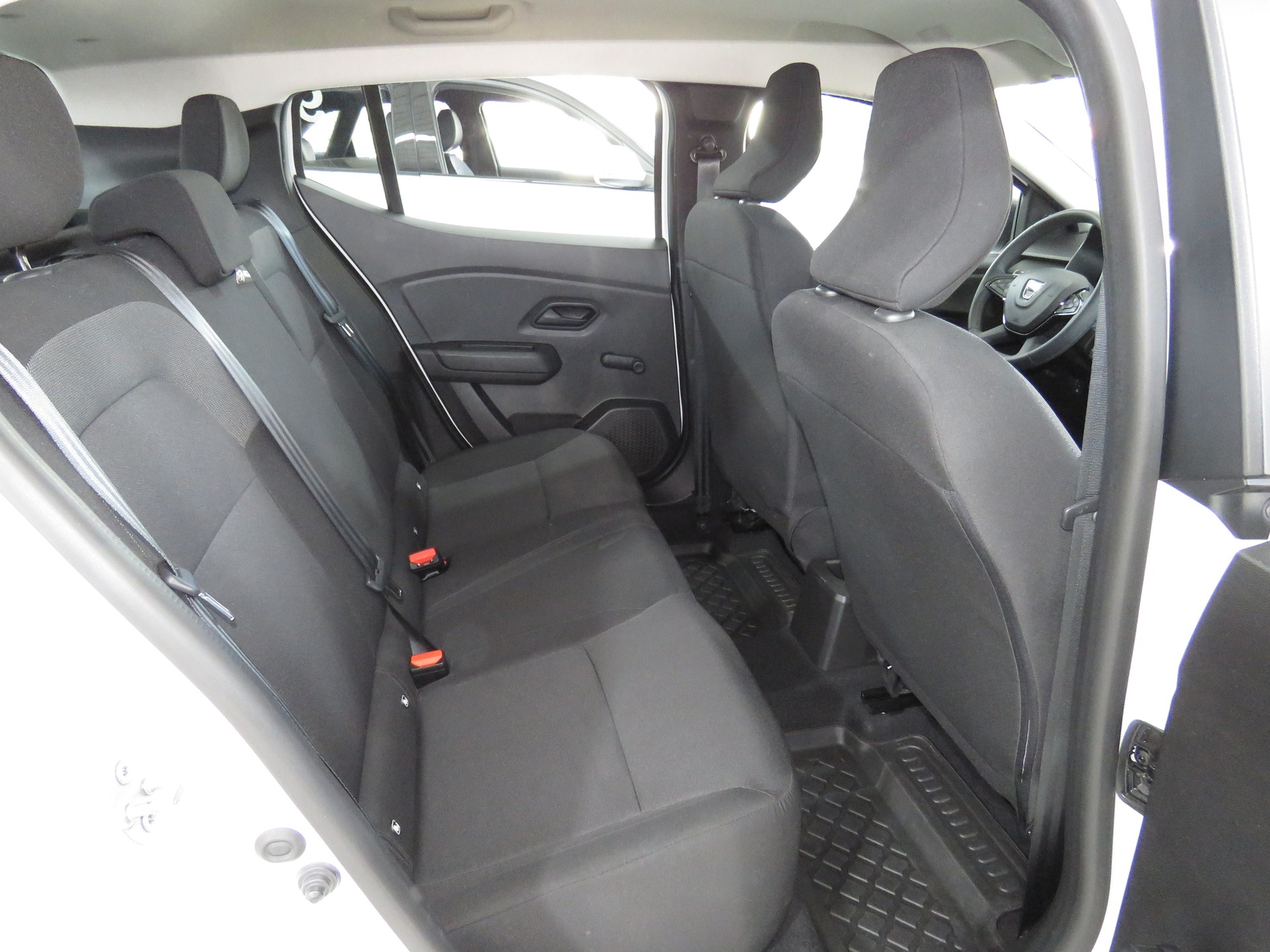 DACIA Sandero SCe 65 Essential-image-12