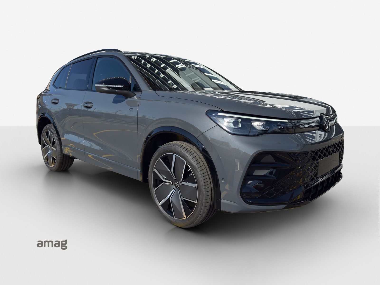 VW Tiguan 2.0 TSI DSG R-Line United 4Motion-image-5