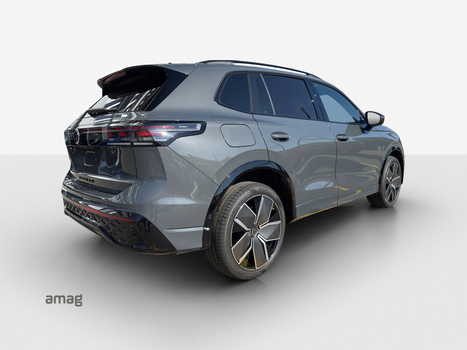 VW Tiguan 2.0 TSI DSG R-Line United 4Motion-image-4