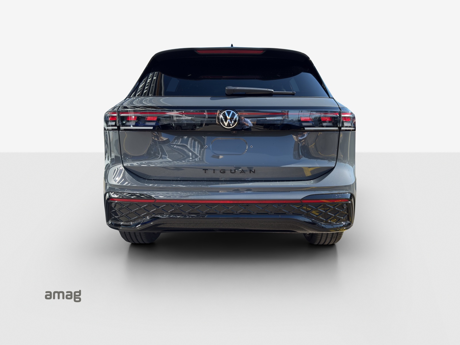 VW Tiguan 2.0 TSI DSG R-Line United 4Motion-image-3