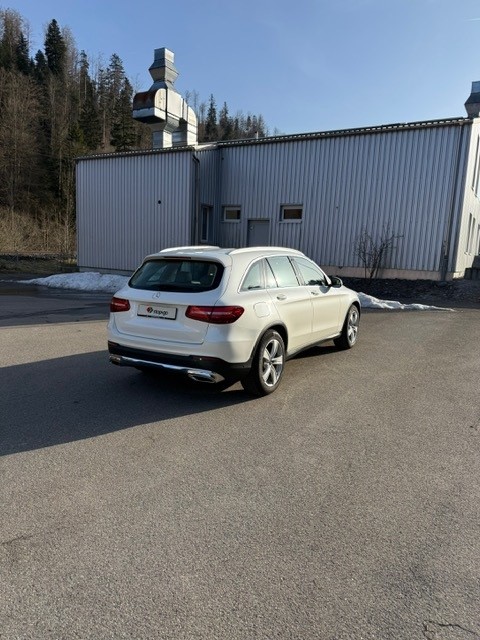 MERCEDES-BENZ GLC 350 d Exclusive 4Matic 9G-Tronic-image-6