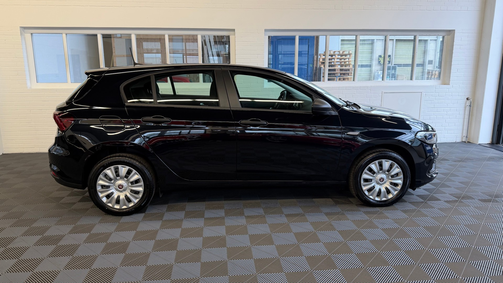 FIAT Tipo Hybrid 1.5 130 PS Cult * AUTOMAT * PDC HINTEN*-image-1