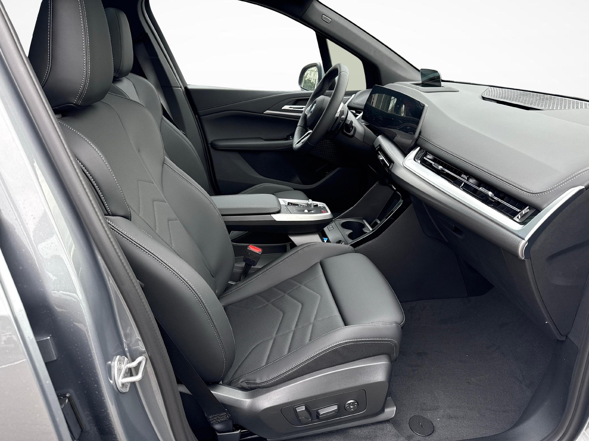 BMW 225e xDrive Active Tourer Kit Sport M-image-11