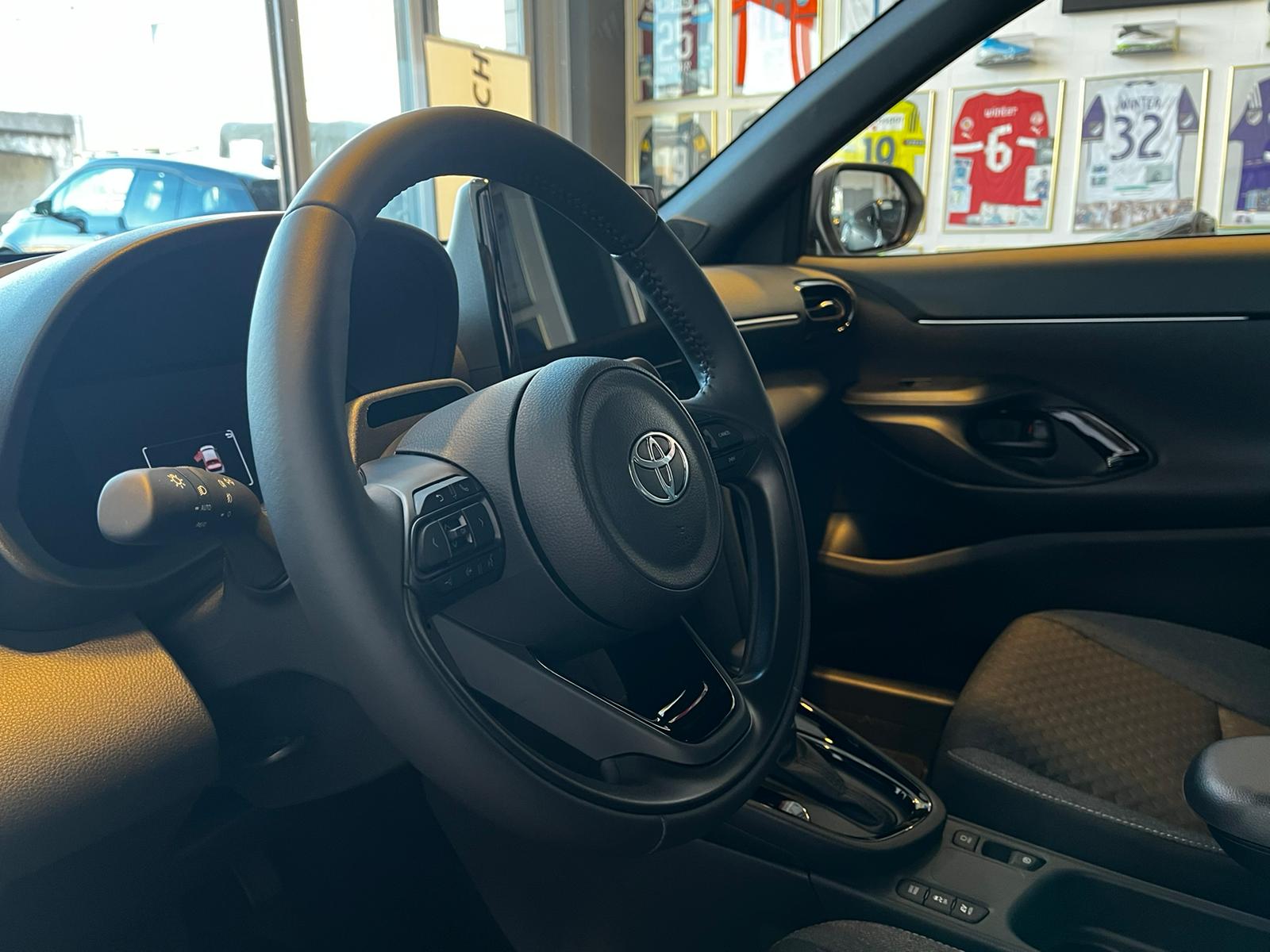 TOYOTA Yaris Cross 1.5 TEAMPLAYER-image-12
