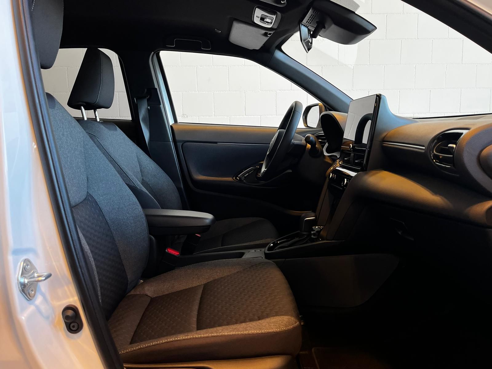 TOYOTA Yaris Cross 1.5 TEAMPLAYER-image-16