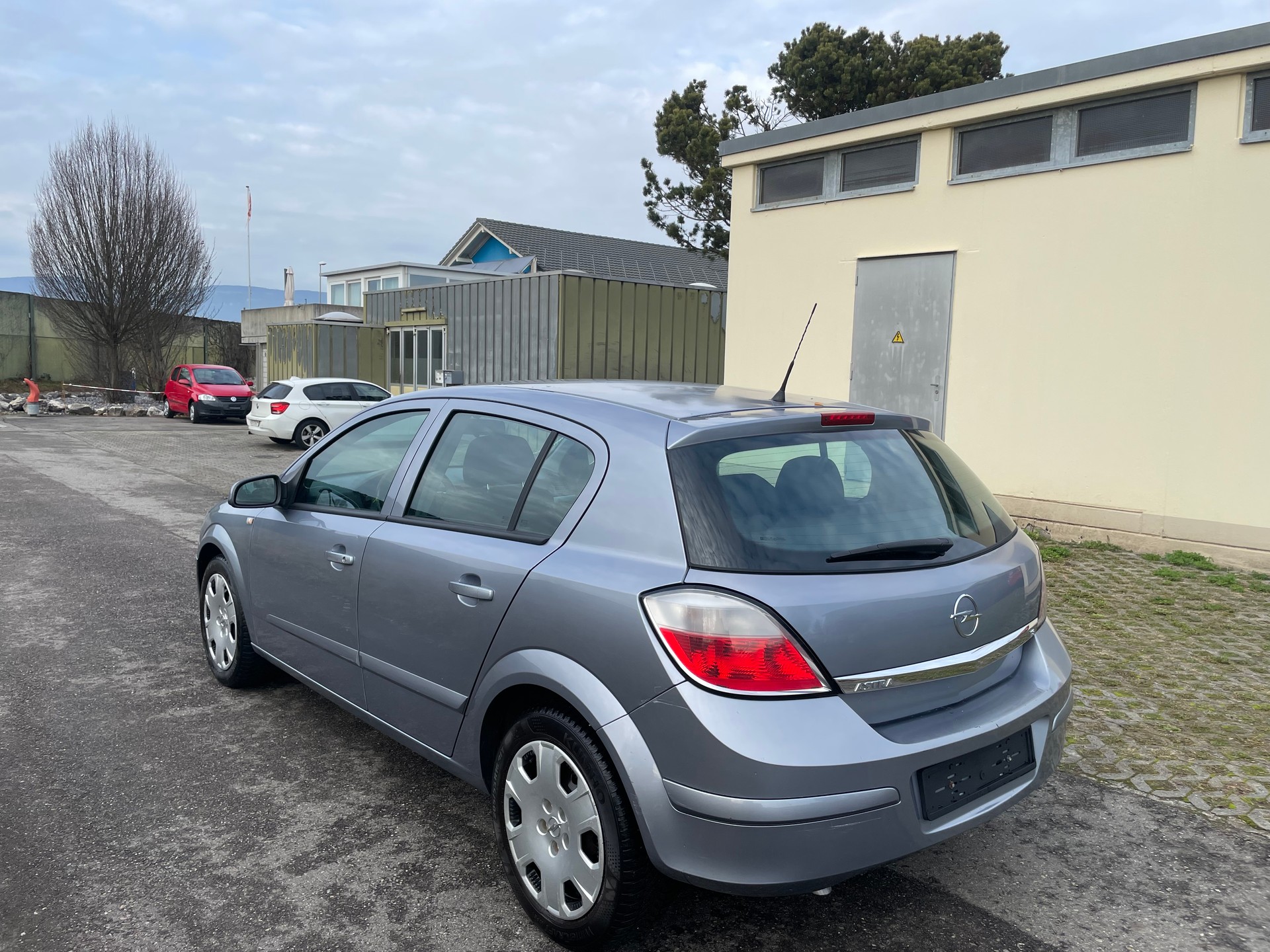 OPEL Astra 1.8i 16V Enjoy-image-5