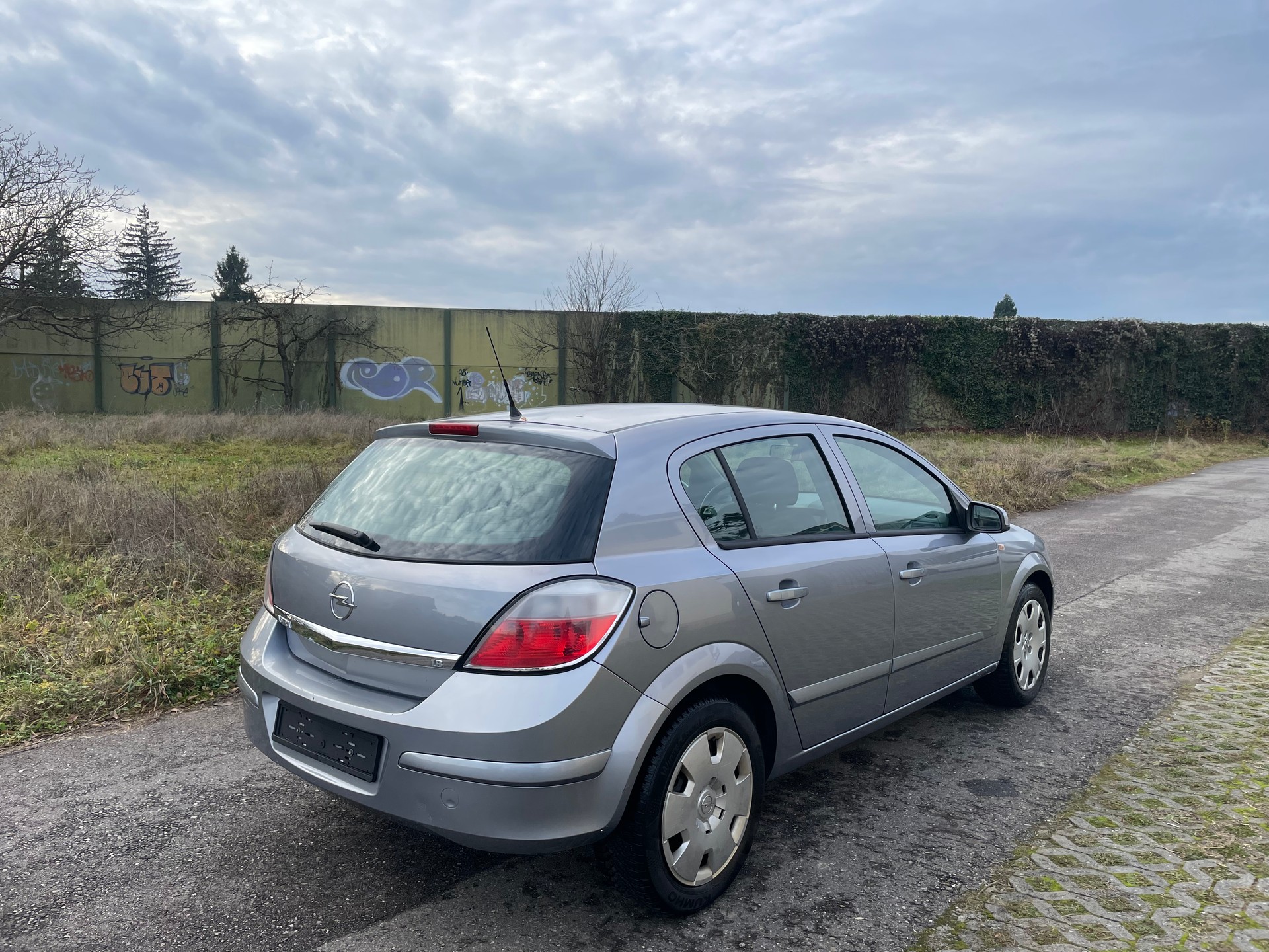 OPEL Astra 1.8i 16V Enjoy-image-4