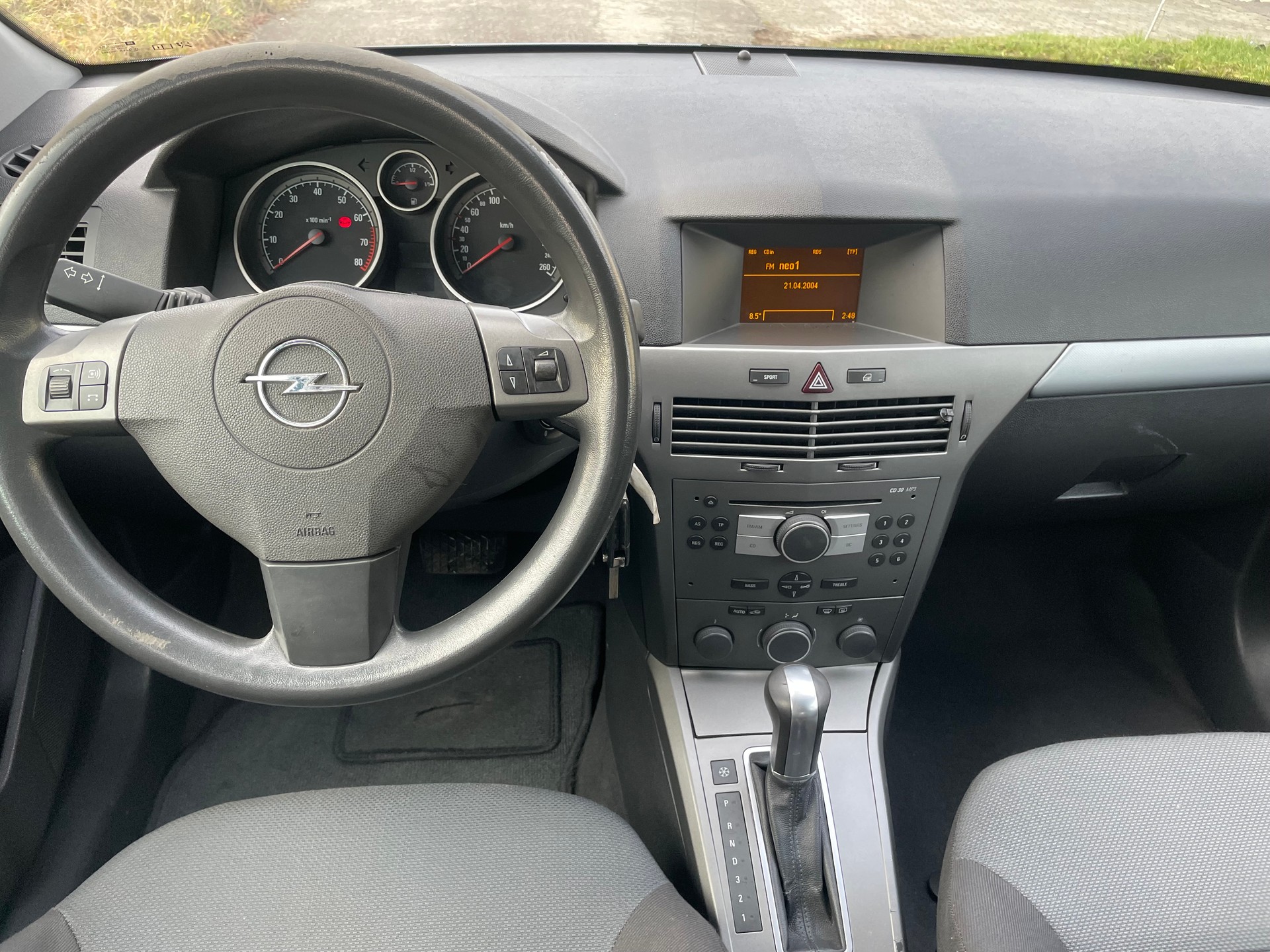 OPEL Astra 1.8i 16V Enjoy-image-10
