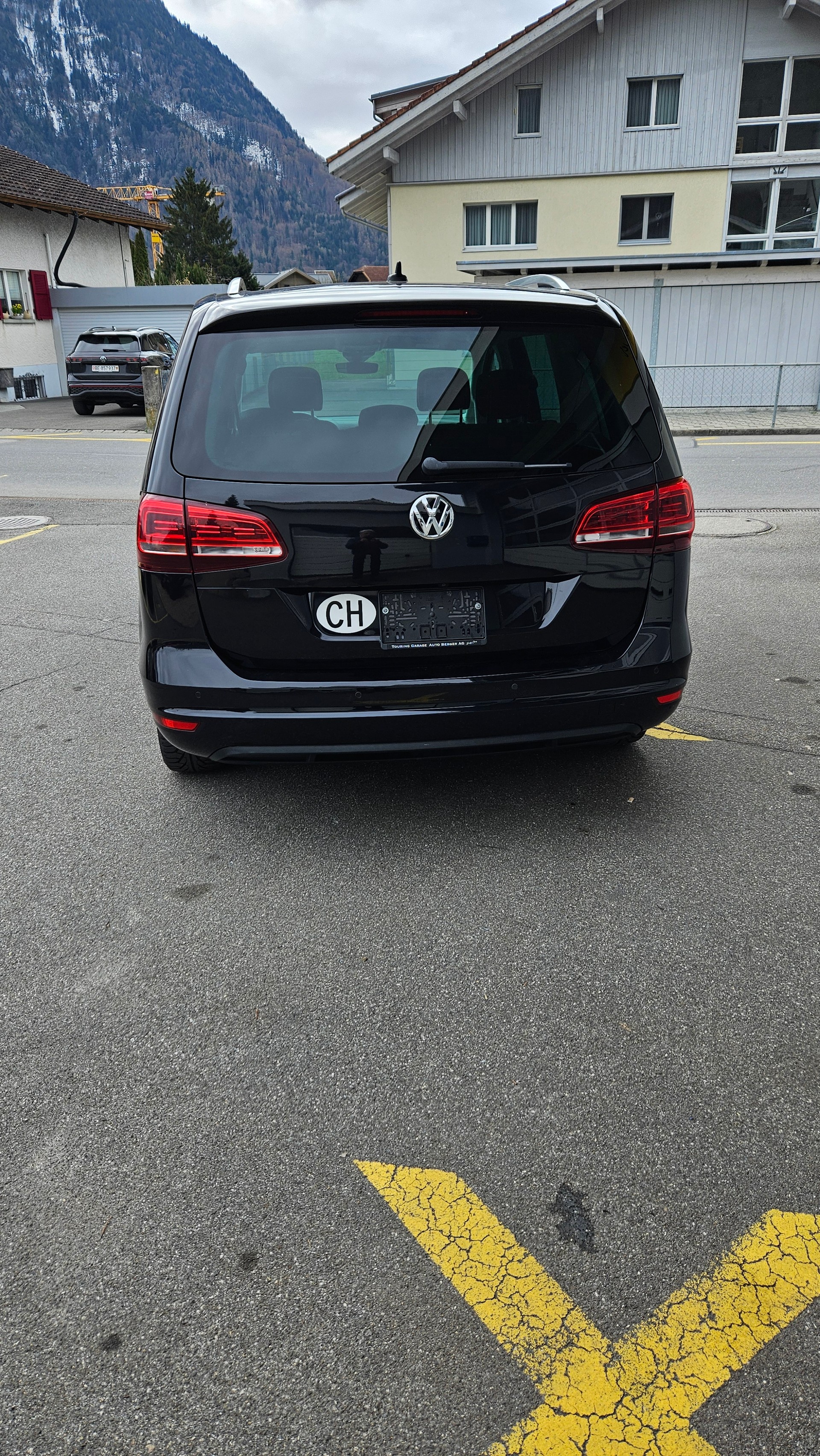 VW Sharan 2.0 TDI BMT Highline 4Motion-image-2