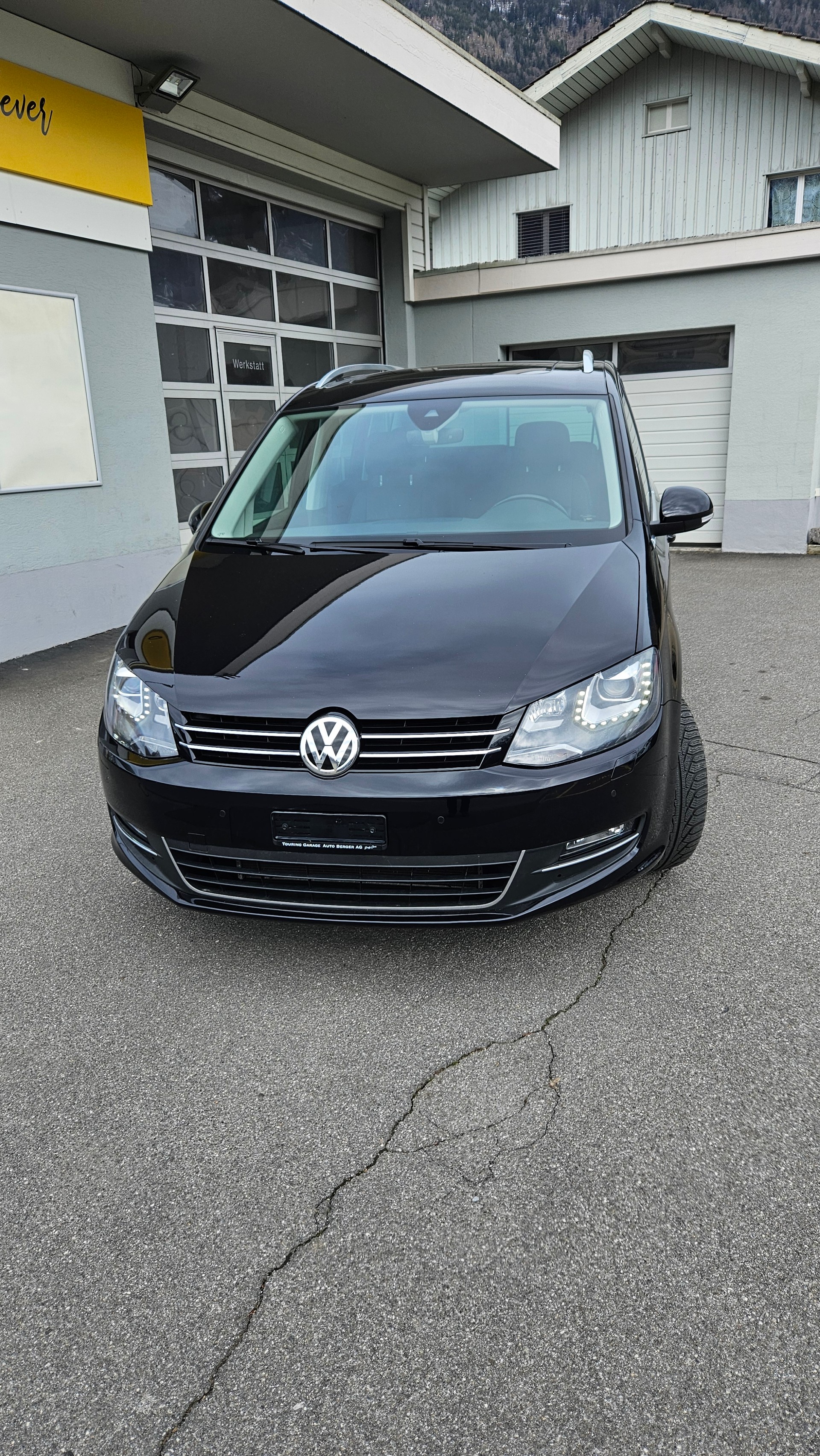 VW Sharan 2.0 TDI BMT Highline 4Motion-image-0