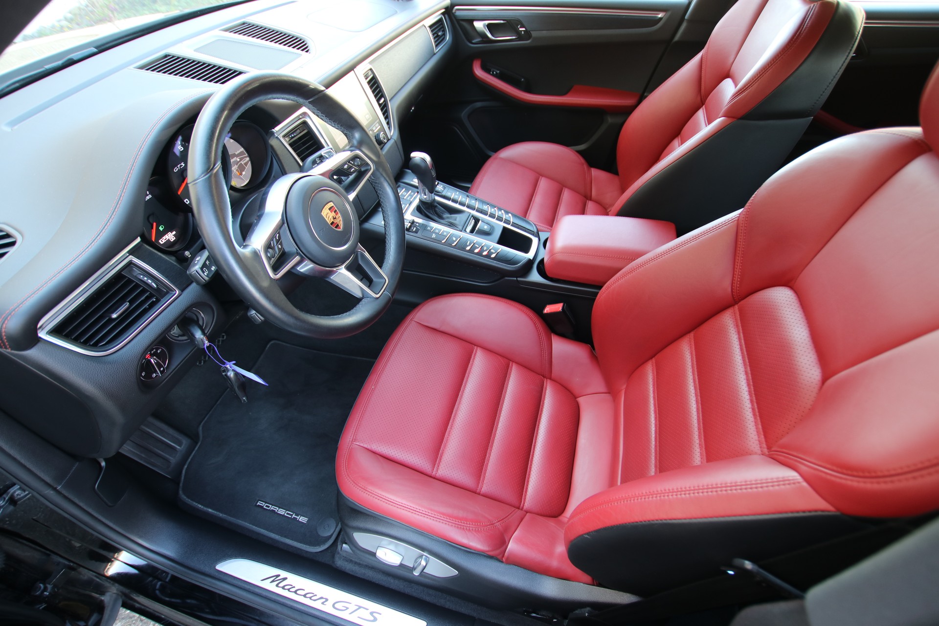 PORSCHE Macan GTS PDK-image-11