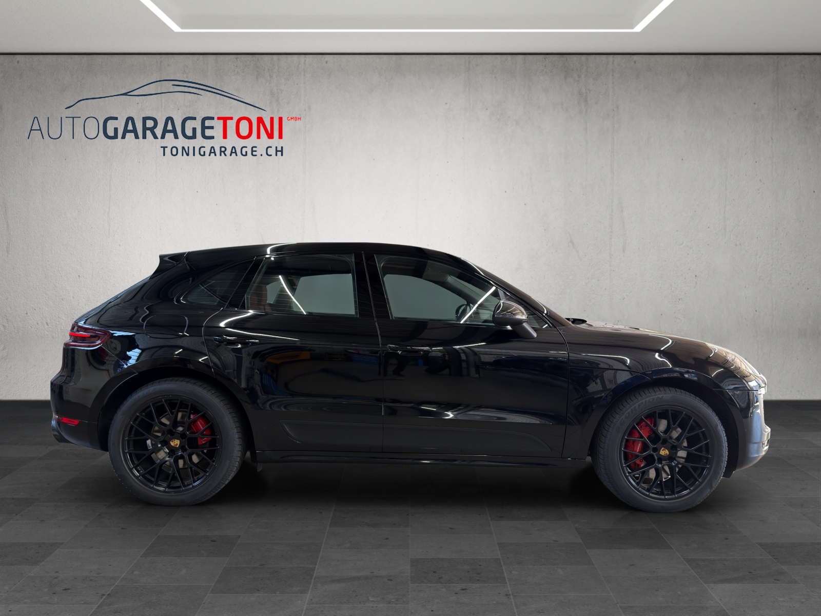 PORSCHE Macan GTS PDK-image-4