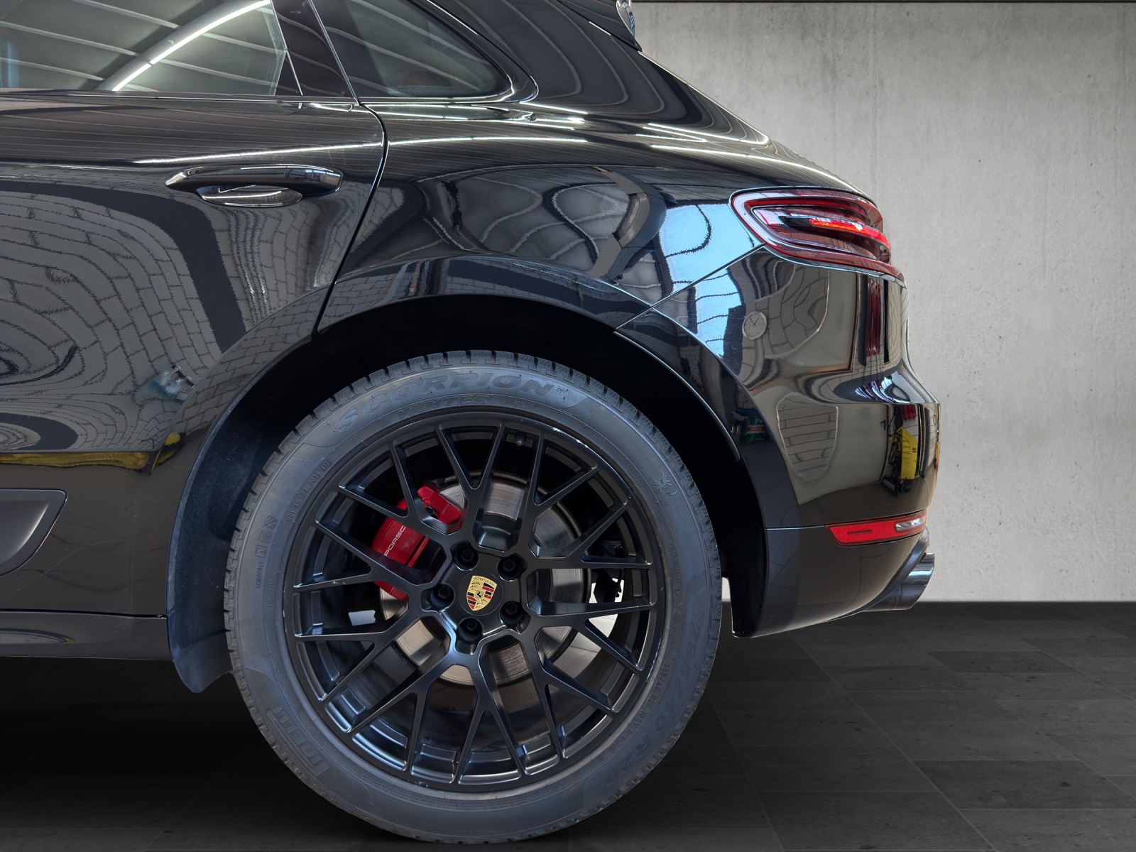 PORSCHE Macan GTS PDK-image-8