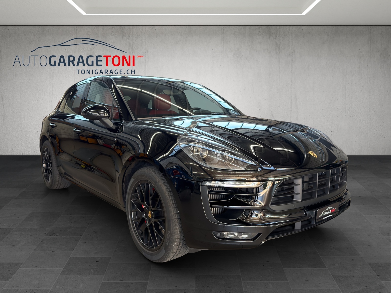 PORSCHE Macan GTS PDK-image-1