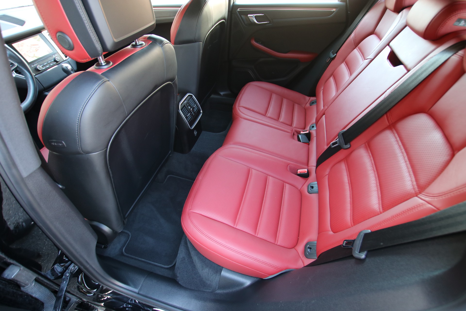 PORSCHE Macan GTS PDK-image-14