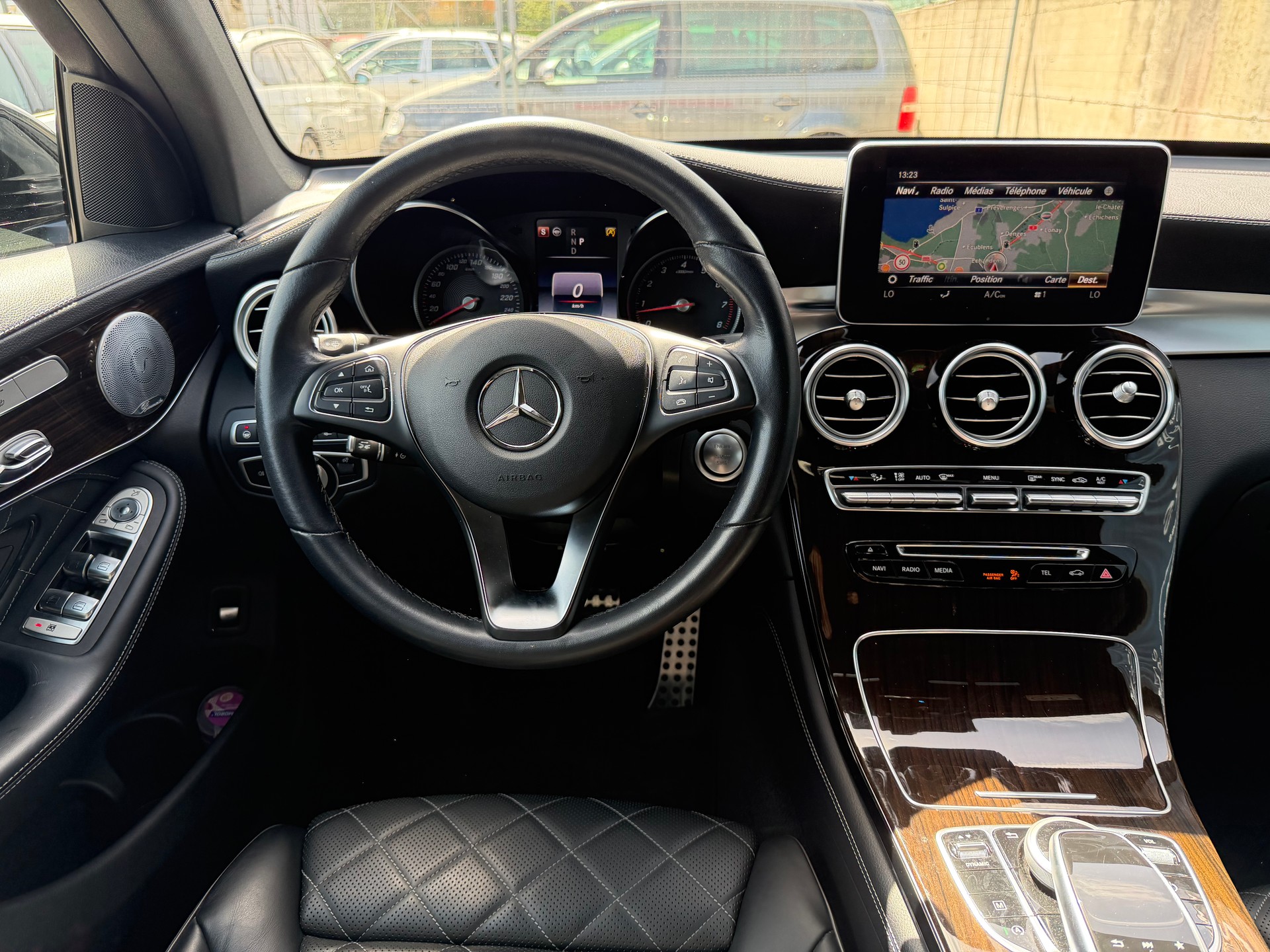 MERCEDES-BENZ GLC Coupé 250 AMG Line 4Matic 9G-Tronic-image-8
