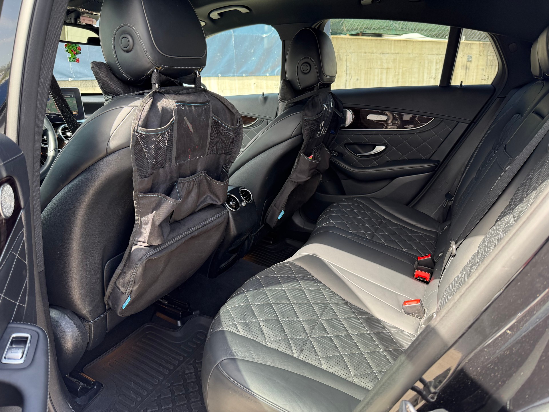 MERCEDES-BENZ GLC Coupé 250 AMG Line 4Matic 9G-Tronic-image-7