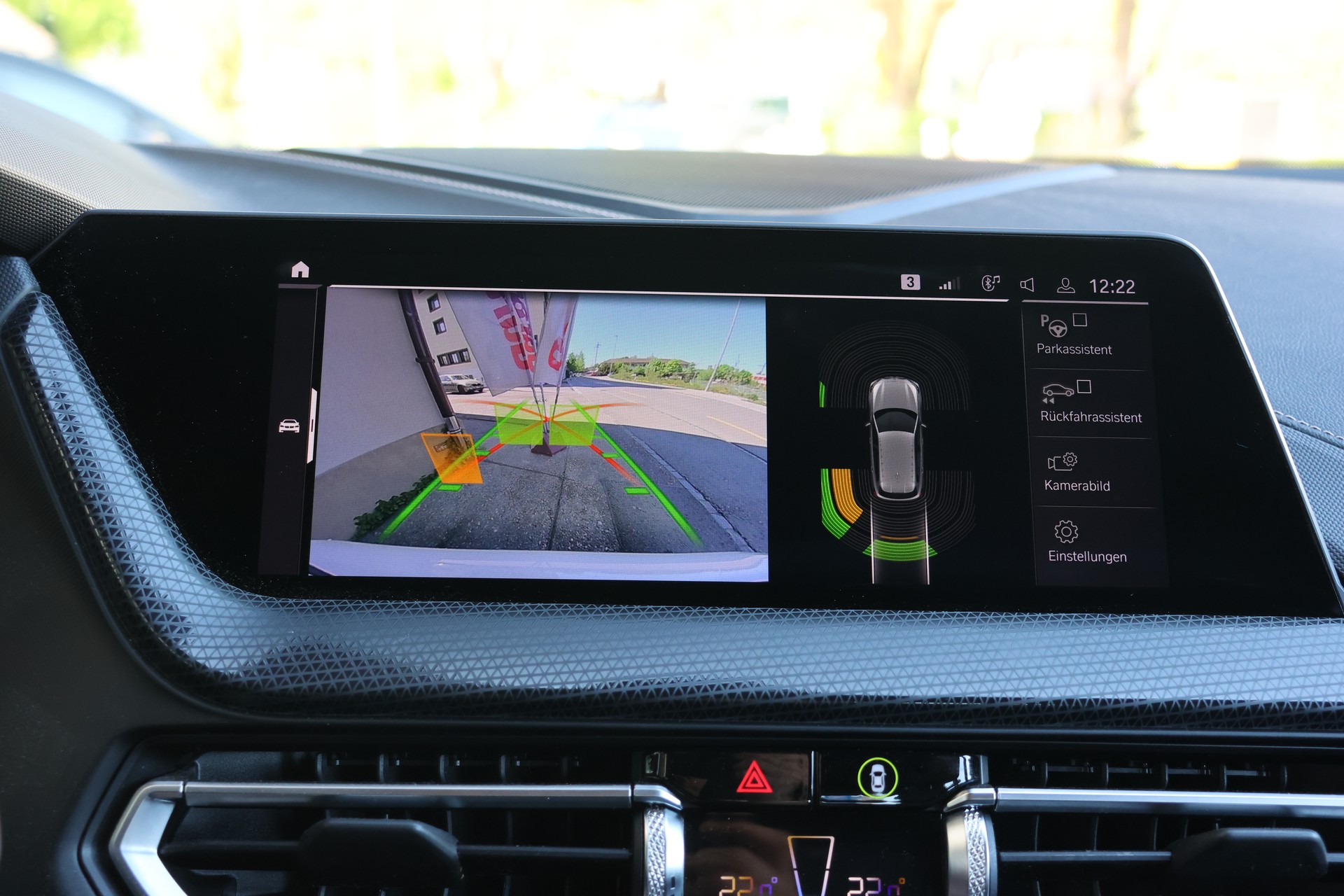 BMW M135i xDrive Steptronic (CH)-image-16