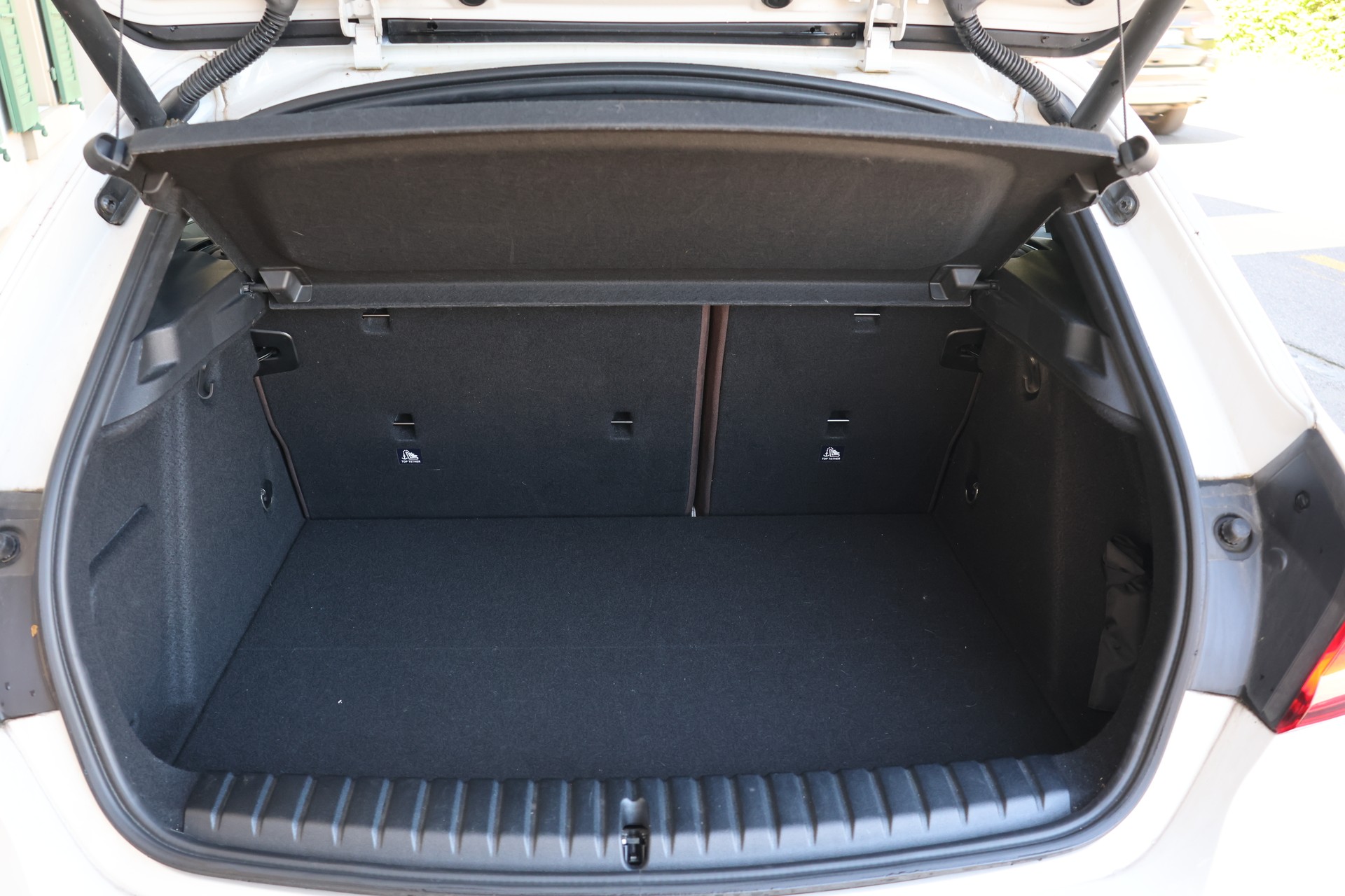 BMW M135i xDrive Steptronic (CH)-image-7